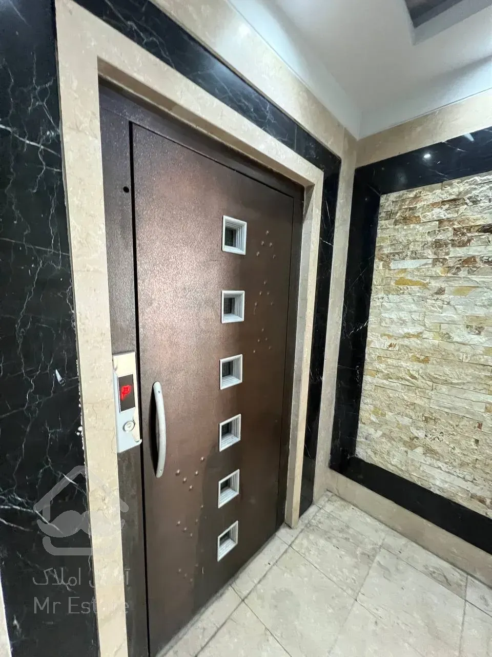 فروش آپارتمان ۸۰ متری در باغ فی