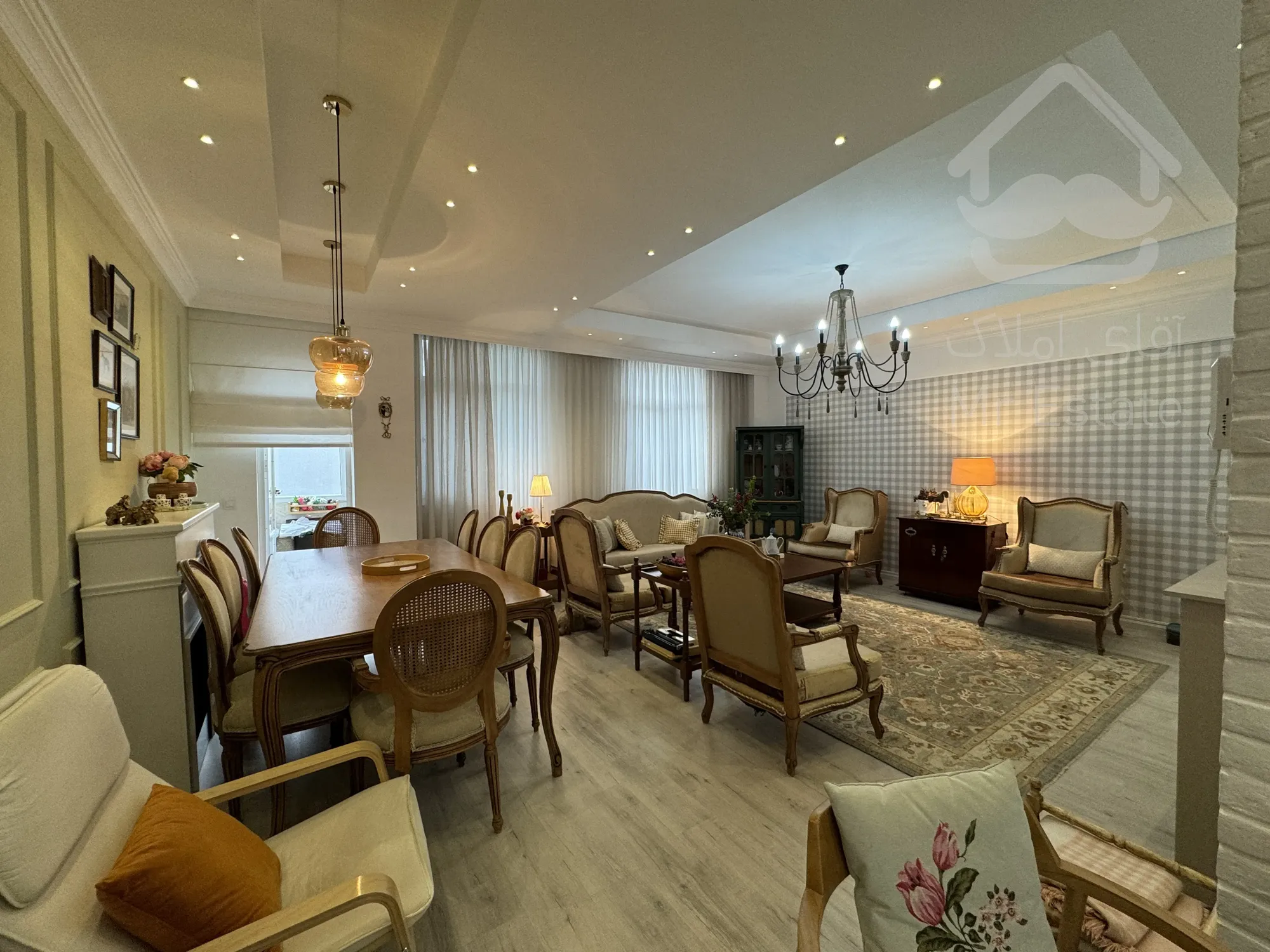 فروش آپارتمان ۸۰ متری بازسازی شده فول امکانات