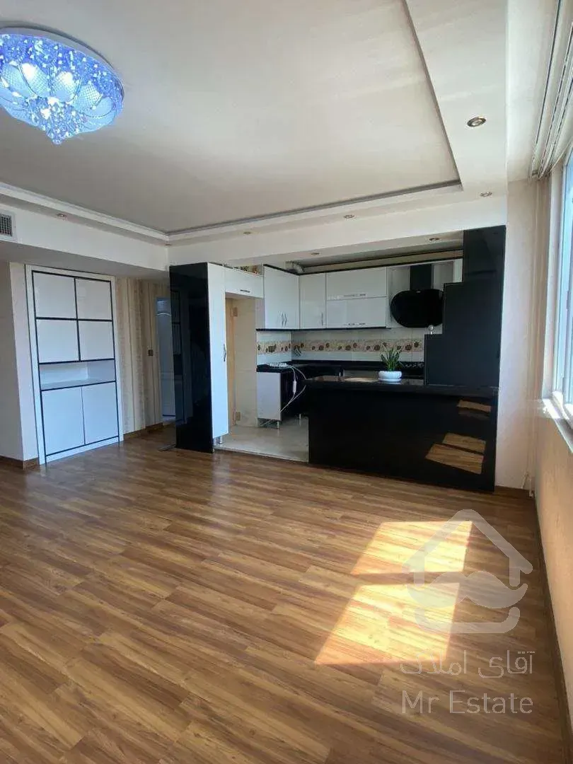 فروش آپارتمان ۹۰ متری ۲ خوابه فول امکانات سالن پرده خور در فردوس