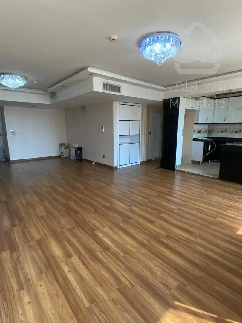 فروش آپارتمان ۹۰ متری ۲ خوابه فول امکانات سالن پرده خور در فردوس