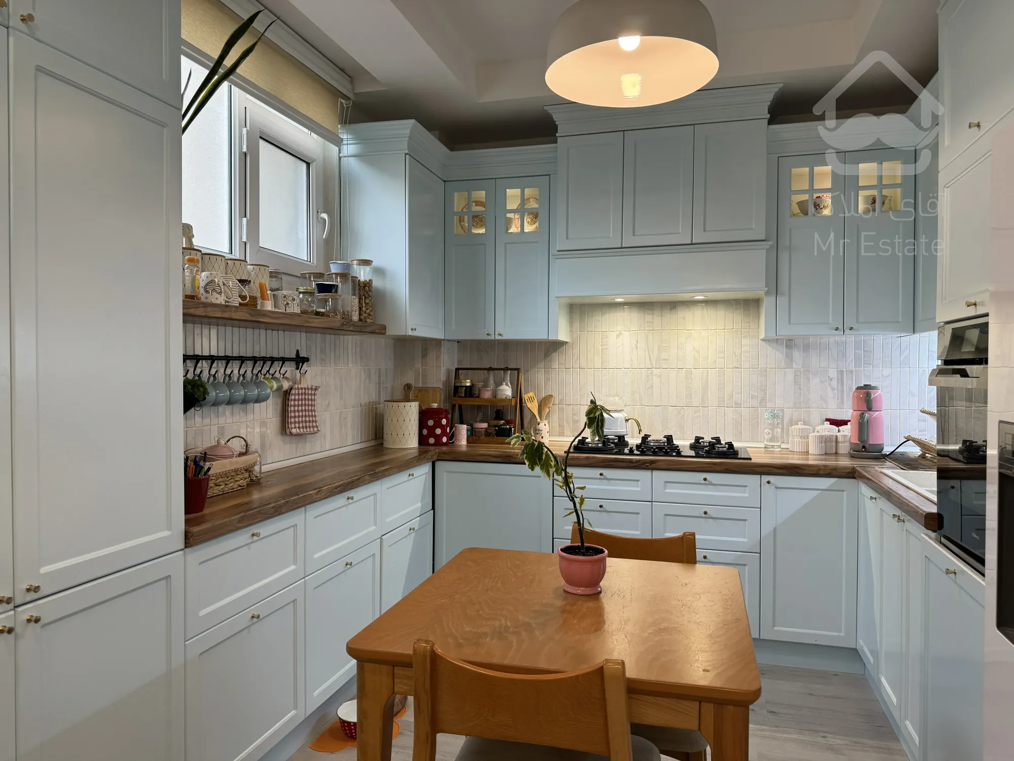 فروش آپارتمان ۸۰ متری بازسازی شده فول امکانات