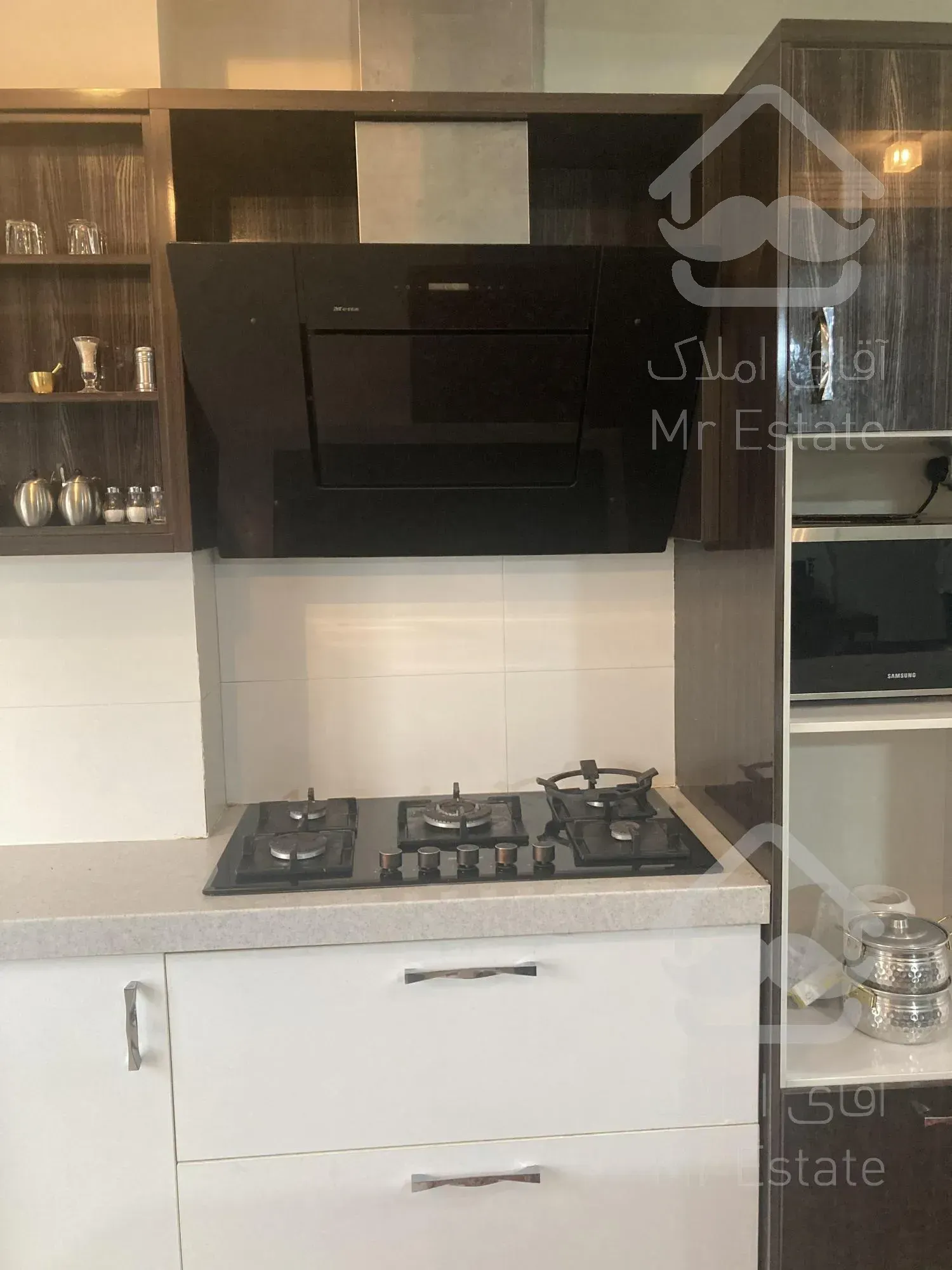 شهرک غرب۱۰۰مترلاکچری با لابی روف و سرایداری