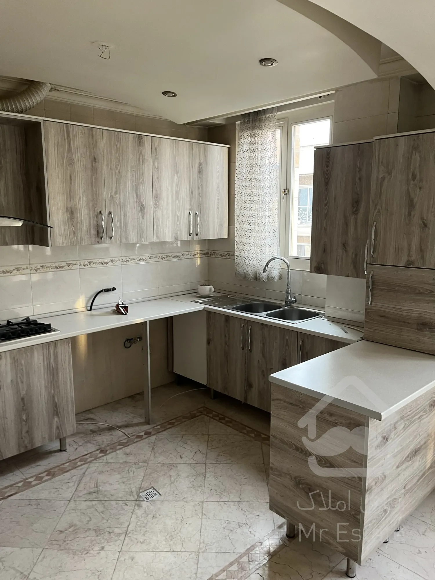 فروش آپارتمان ۷۵ متری در باغ فیض