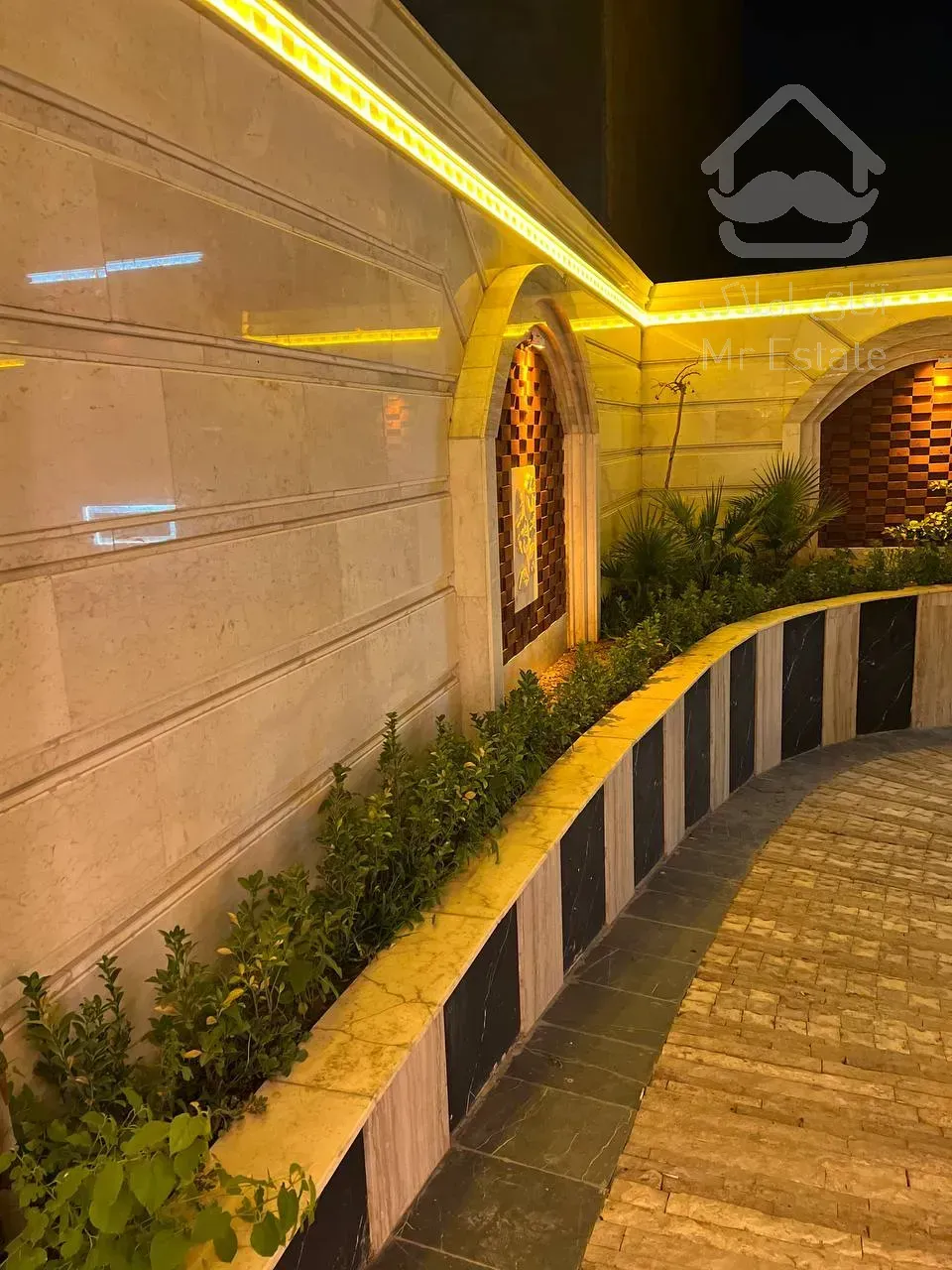 اپارتمان لوکس ۱۳ ابان باغ قوام