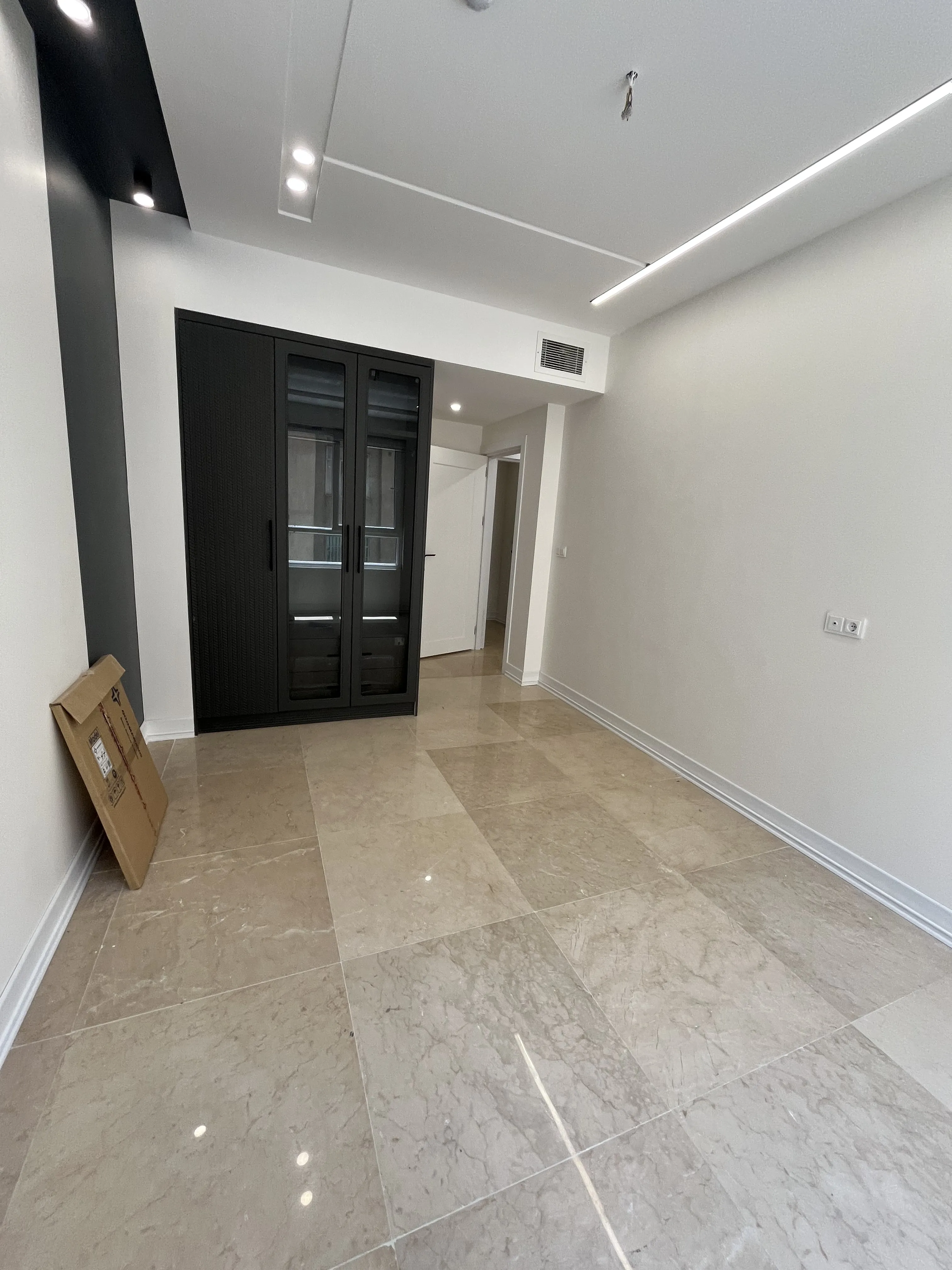 فروس واحد تاپ لوکیشن نور مستقیم لاکچری مدرن