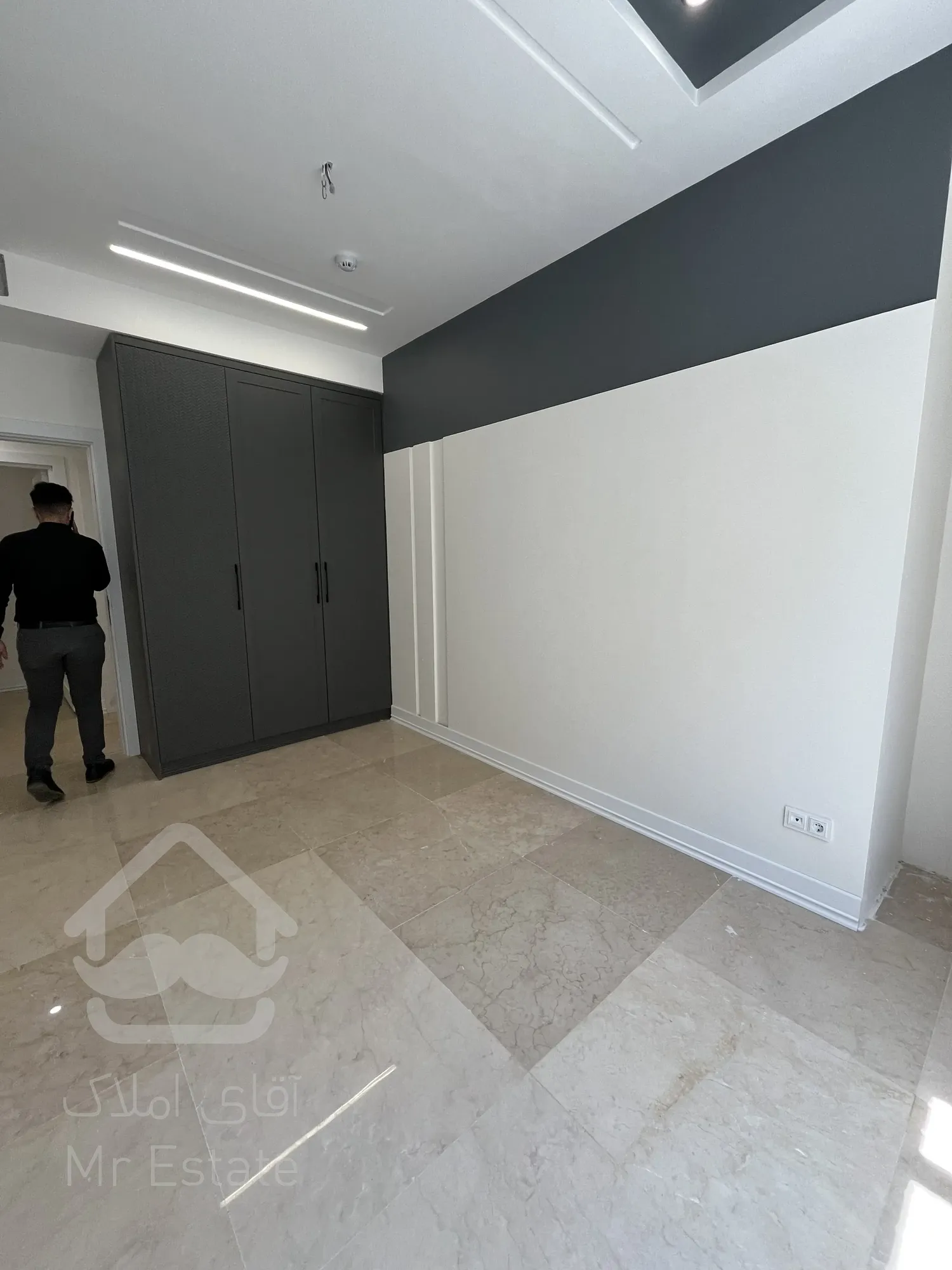 فروس واحد تاپ لوکیشن نور مستقیم لاکچری مدرن