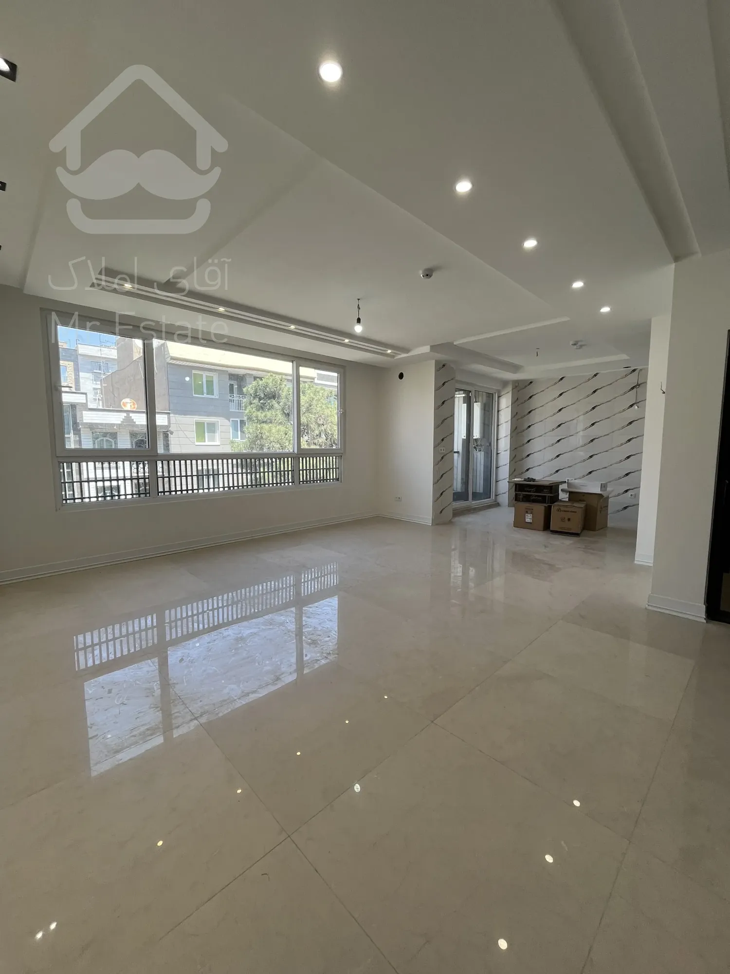 فروس واحد تاپ لوکیشن نور مستقیم سوپر لاکچری