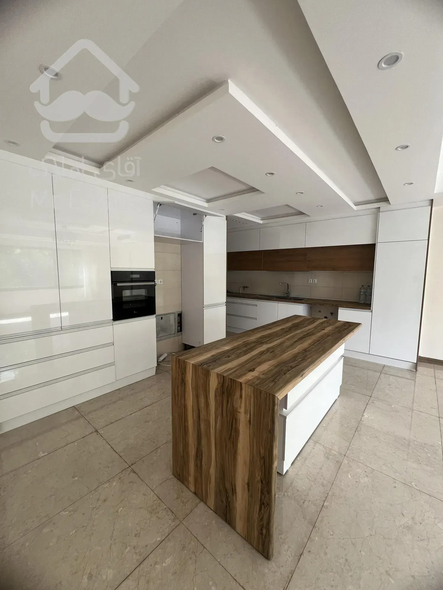 واحد ۲۵۰ متری/تک واحدی/ خیابان نیایش