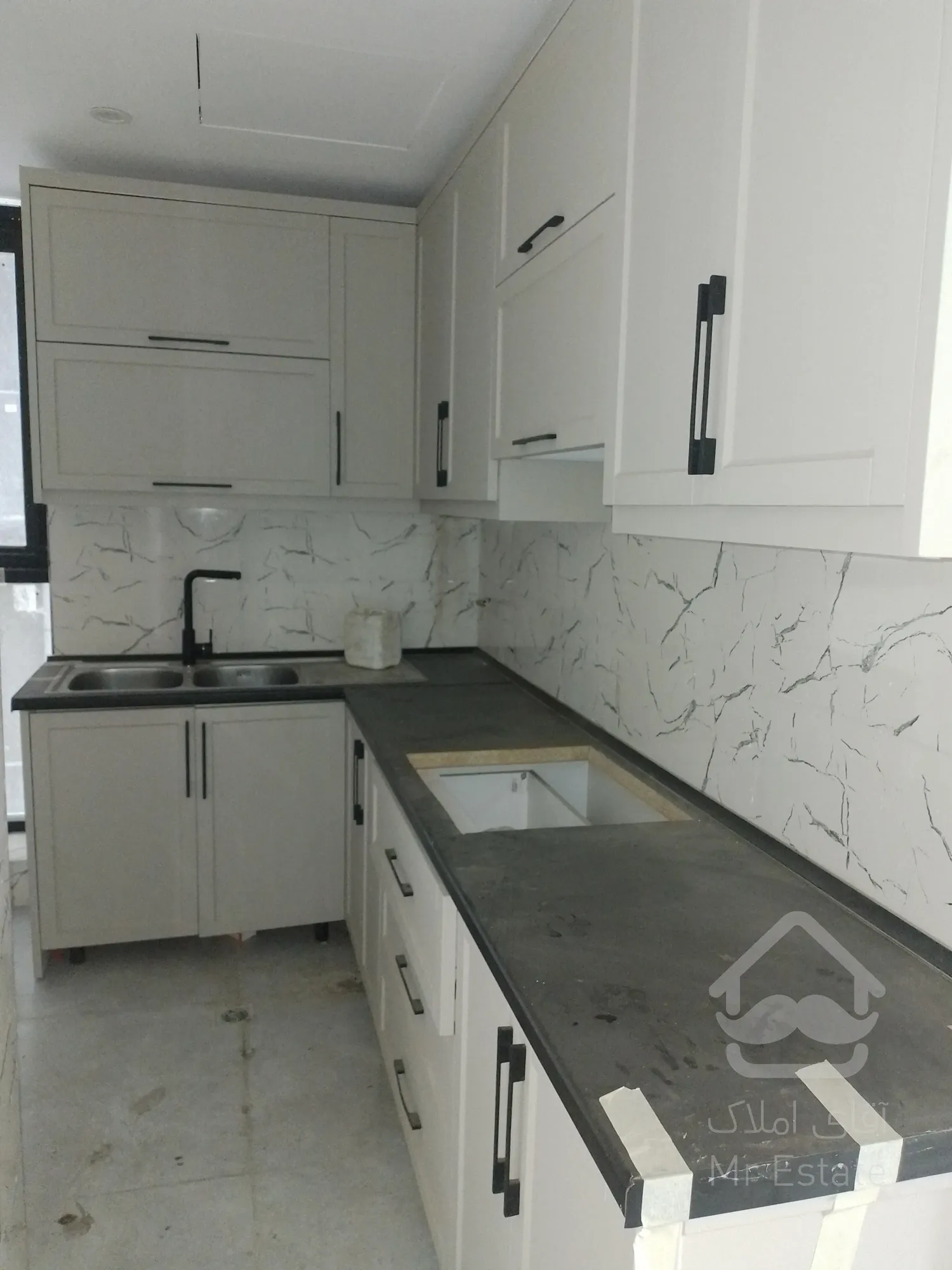 فروش اداری 127متر با قیمت استثنایی و امکانات بالا در تنها پارک اداری در ایران