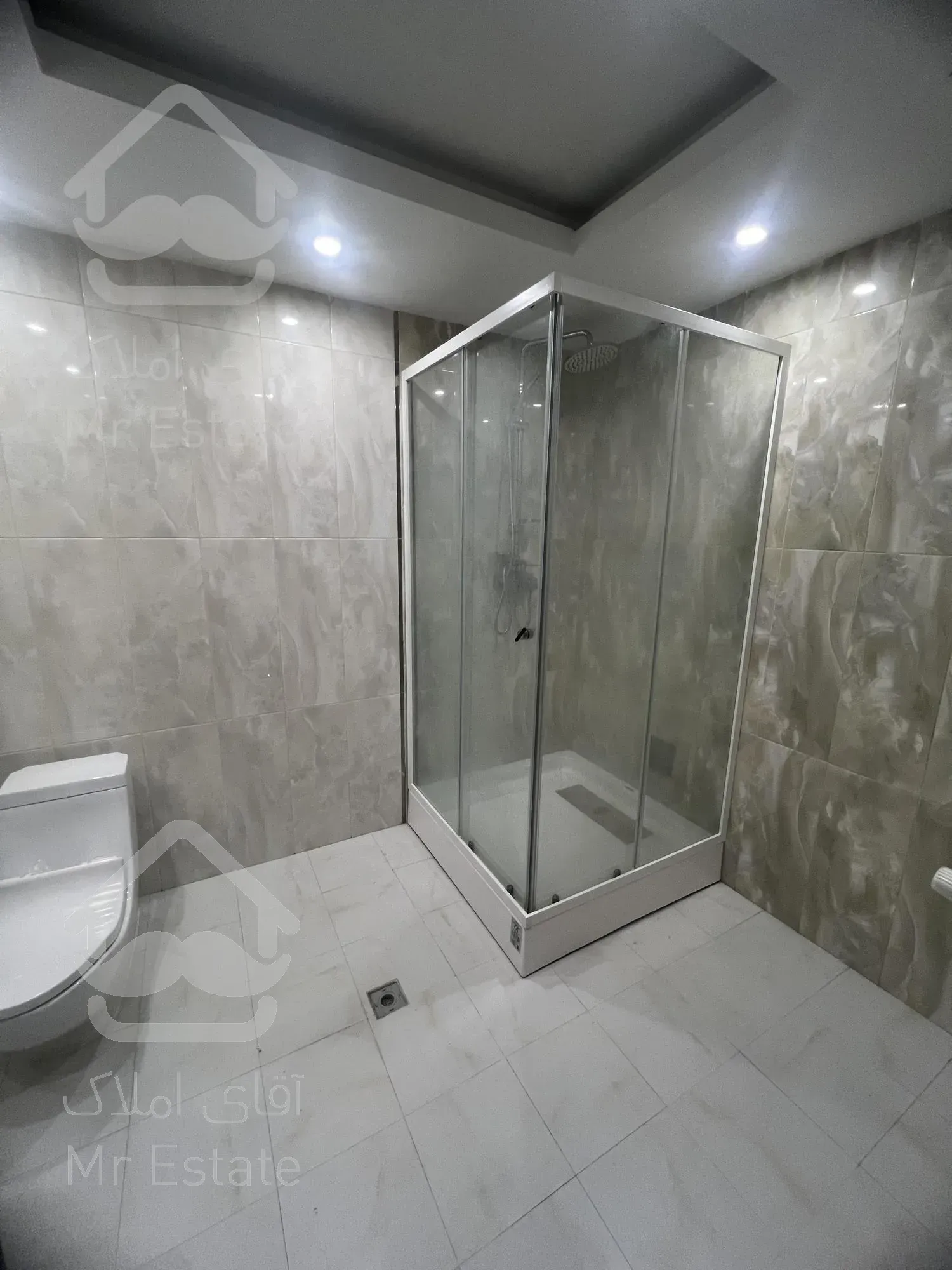 واحد ۲۵۰ متری/تک واحدی/ خیابان نیایش