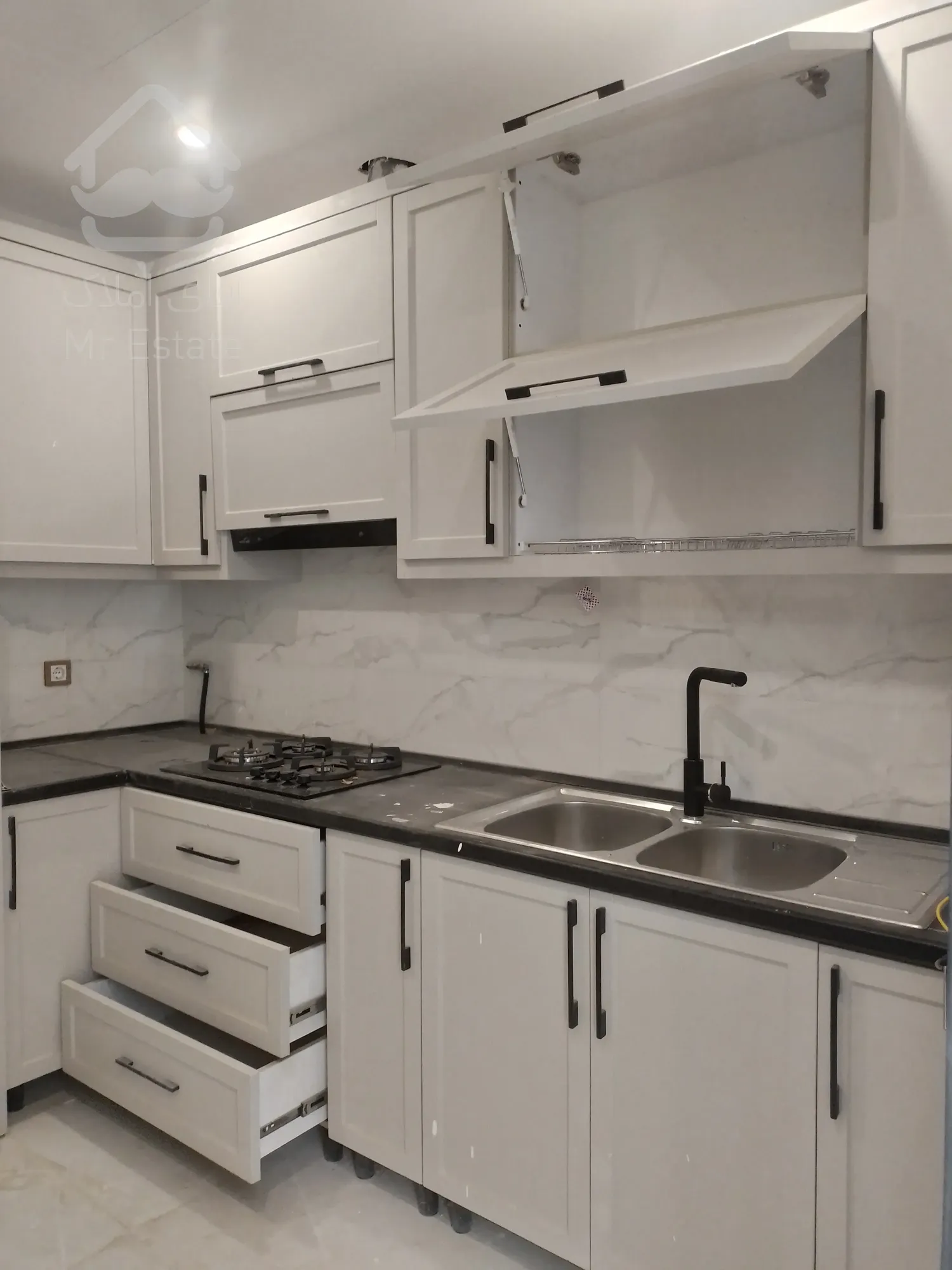 فروش اداری197 متر ویودار در پونک/فلت/سیستم تمام هوشمند/سند اداری