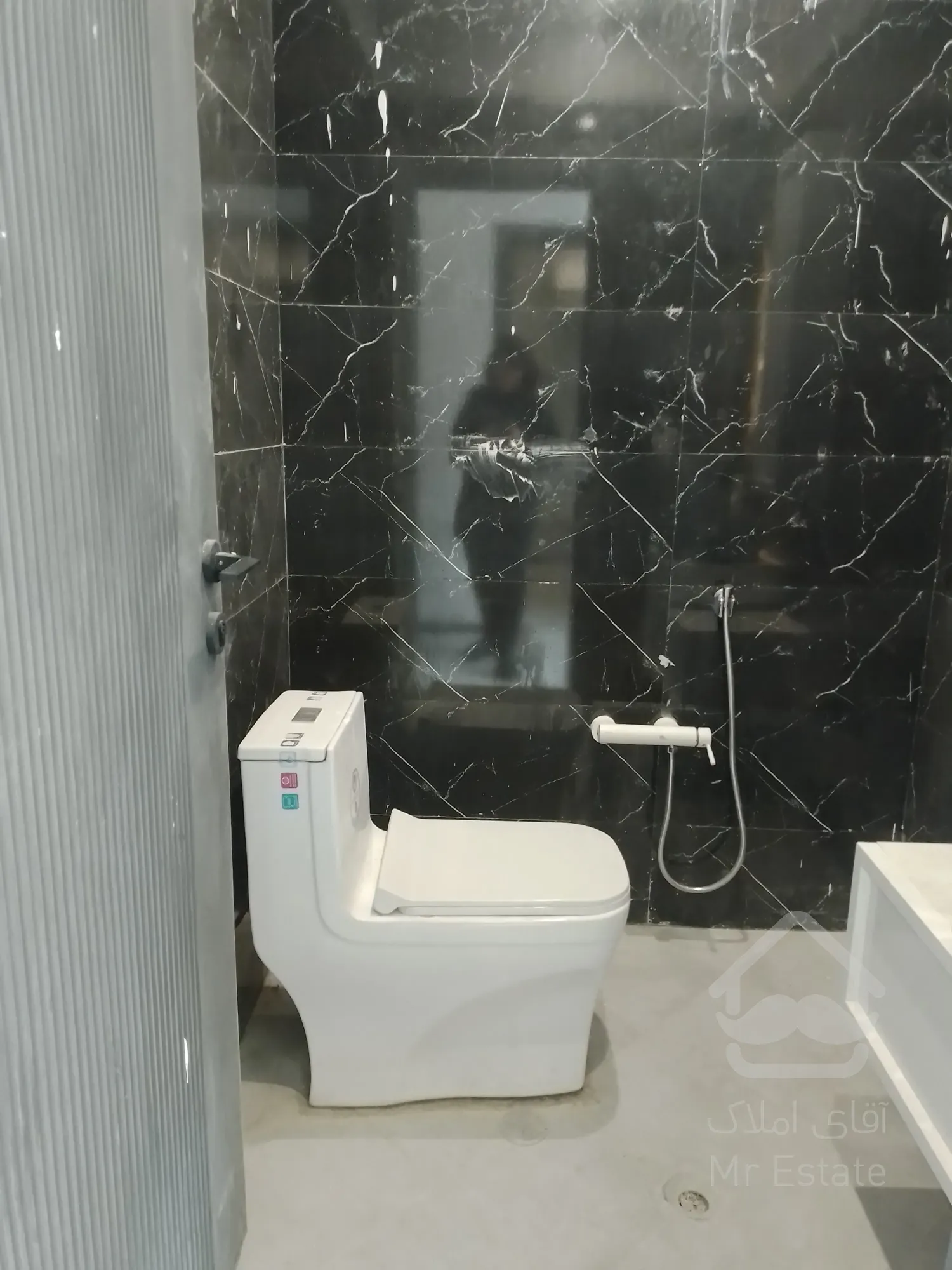 فروش اداری197 متر ویودار در پونک/فلت/سیستم تمام هوشمند/سند اداری