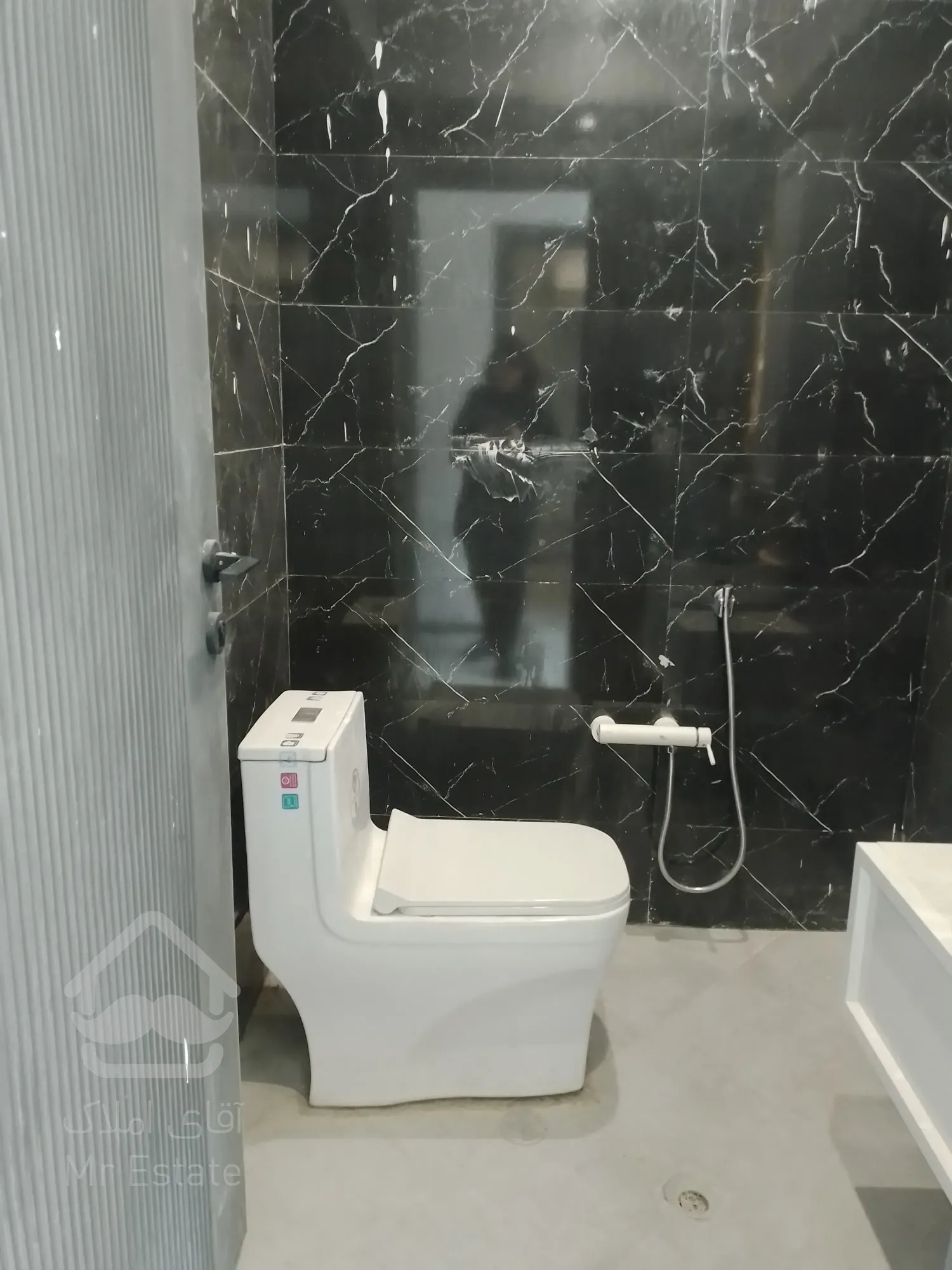 فروش اداری197 متر ویودار در پونک/فلت/سیستم تمام هوشمند/سند اداری