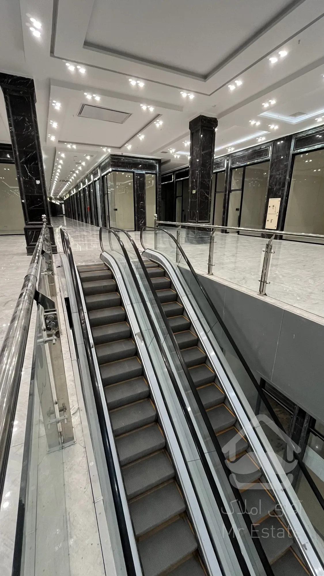 30 متر طلا  فروشی با قیمت قطعی و اقساط