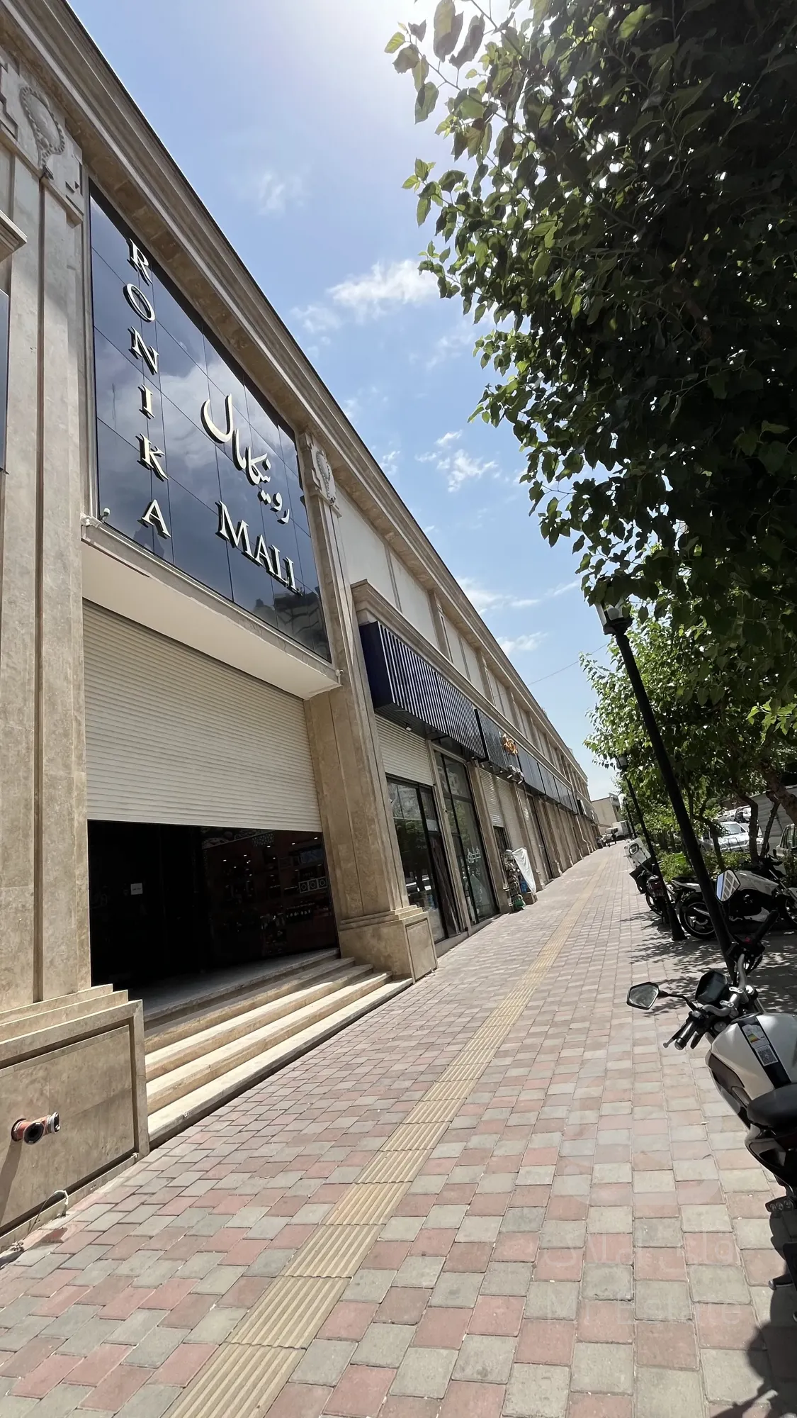 فروش واحد تجاری در پاساژ رونیکامال