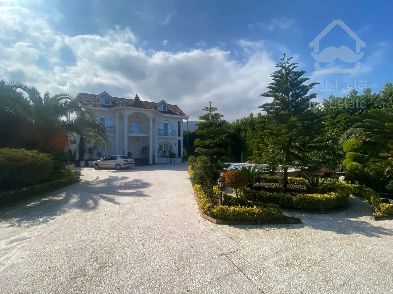 کاخ ویلا استخردار در چالوس