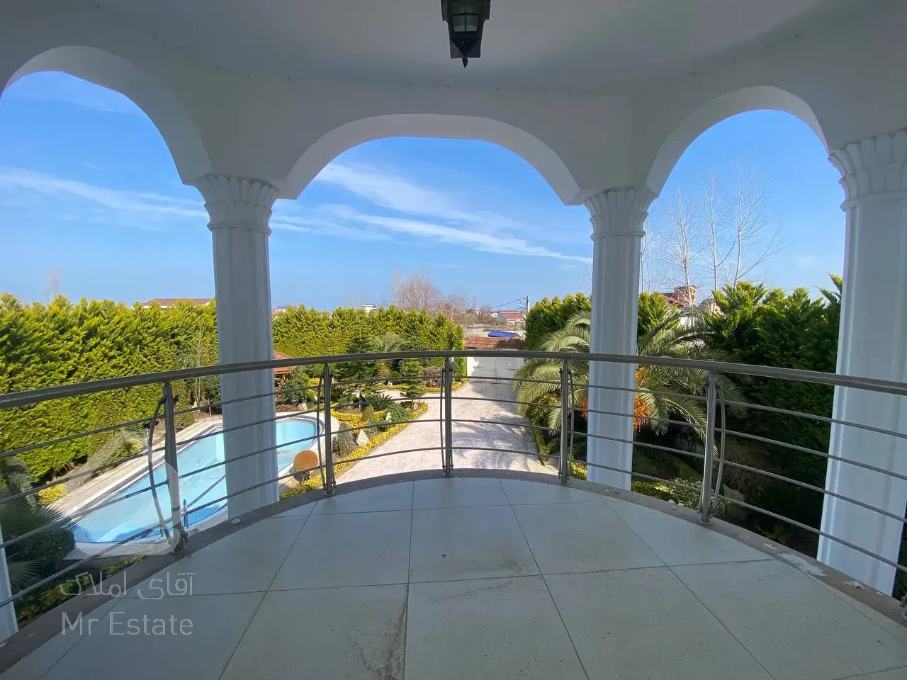 کاخ ویلا استخردار در چالوس