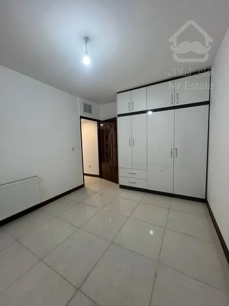 سه طبقه ویلایی