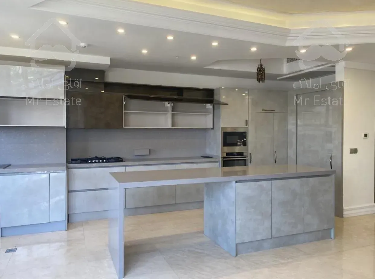 240متر آپارتمان مدرن در فرمانیه