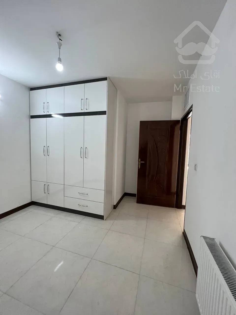 سه طبقه ویلایی