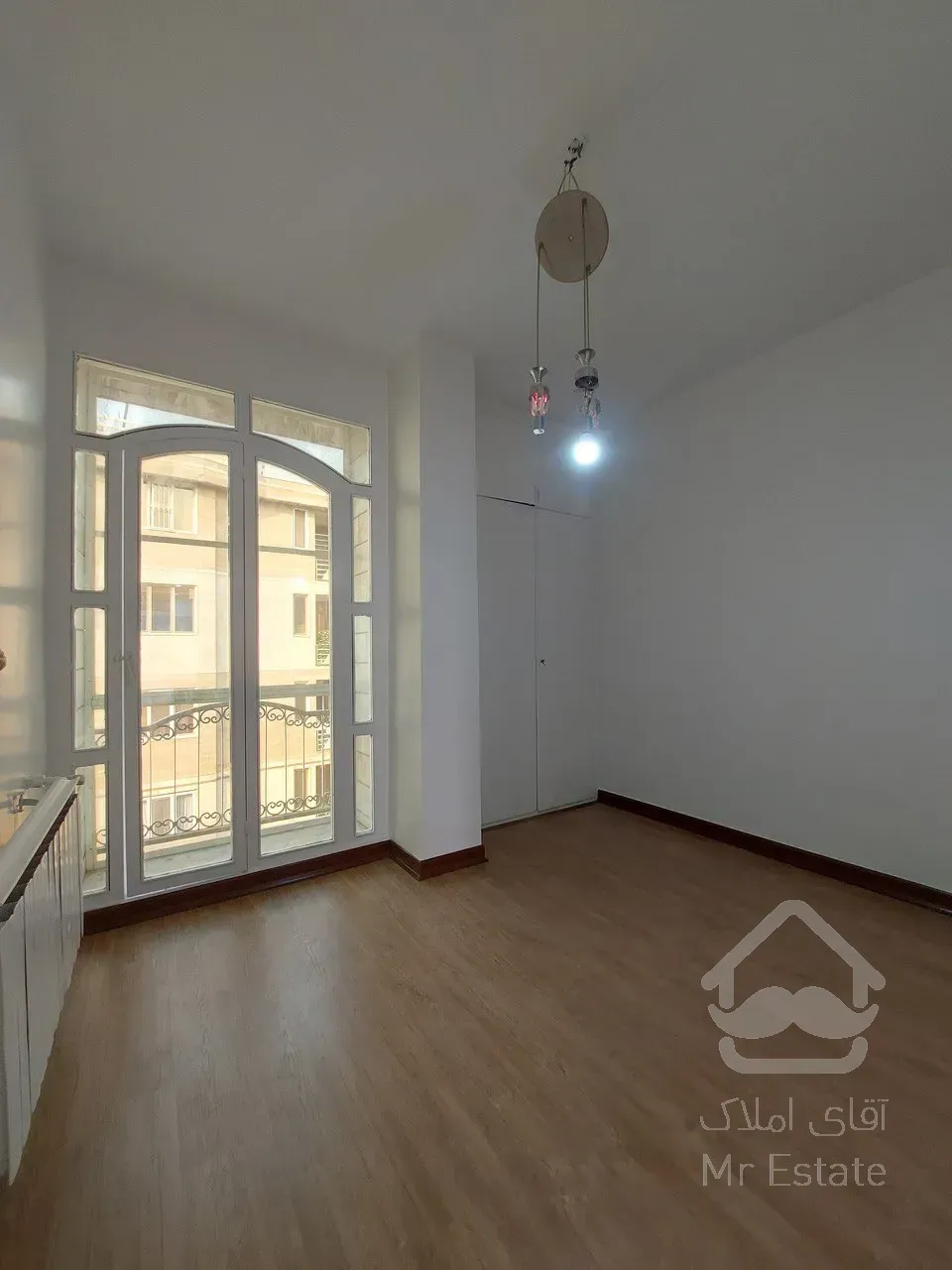 ۸۰متر۲خواب فول نور مستقیم تاپ لوکیشن