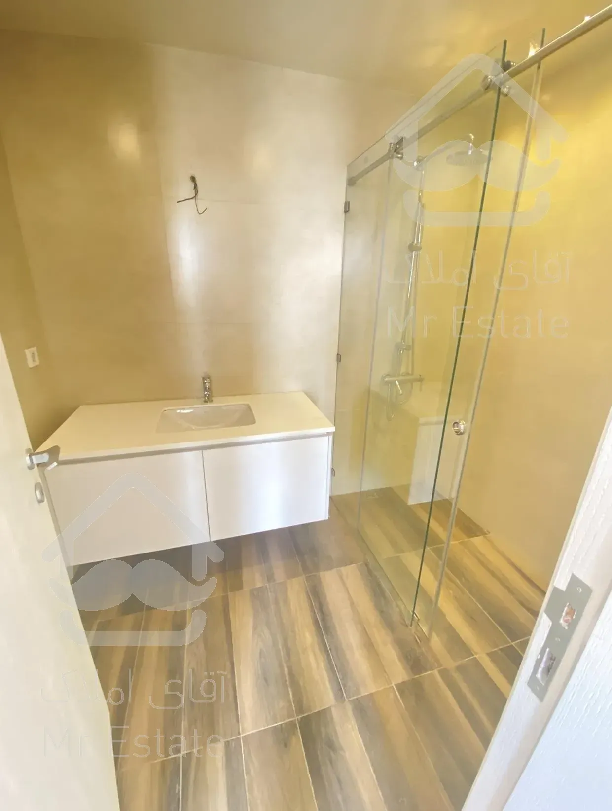 300متر آپارتمان مدرن در فرمانیه