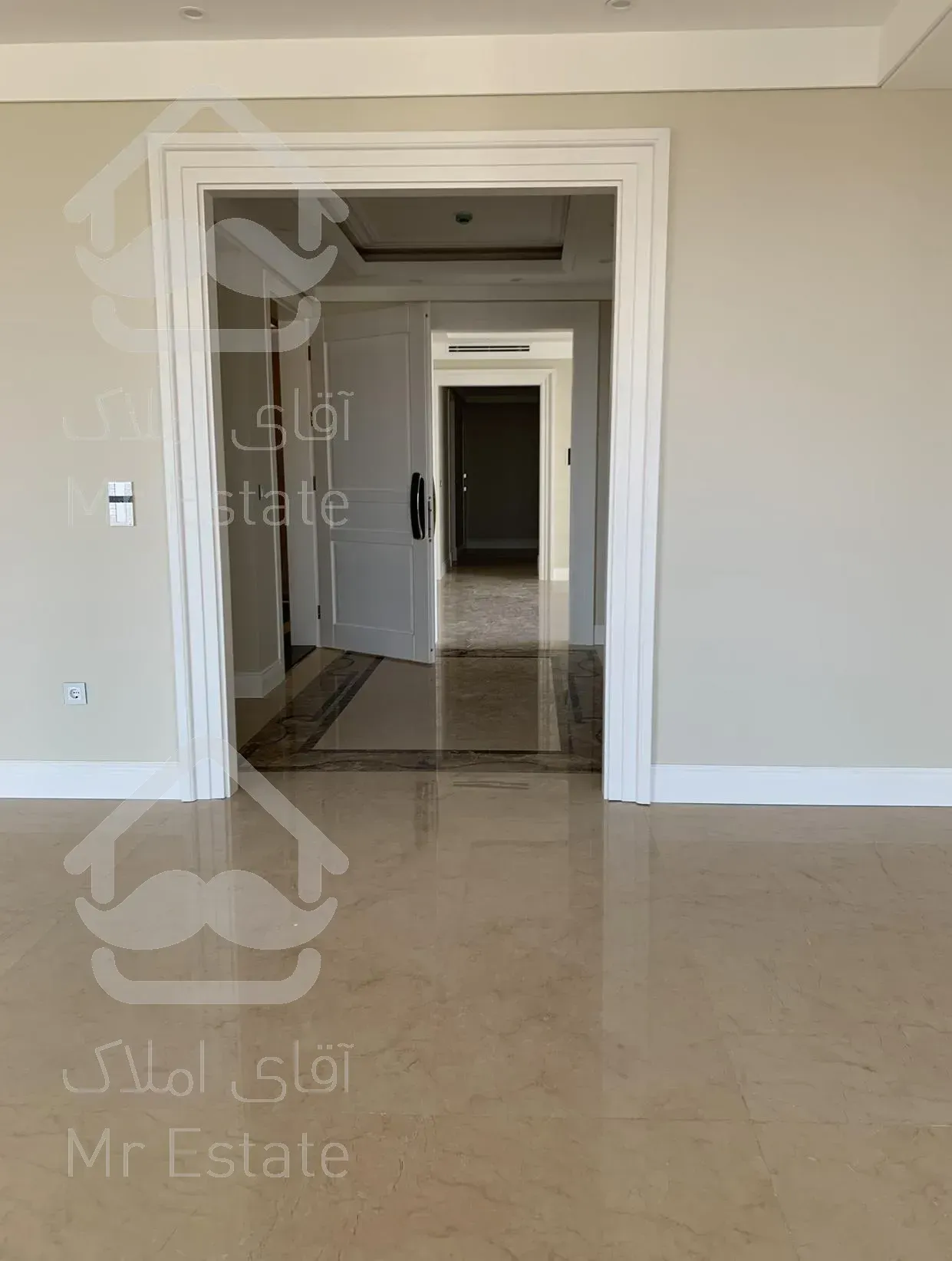 280متر آپارتمان مدرن در فرمانیه