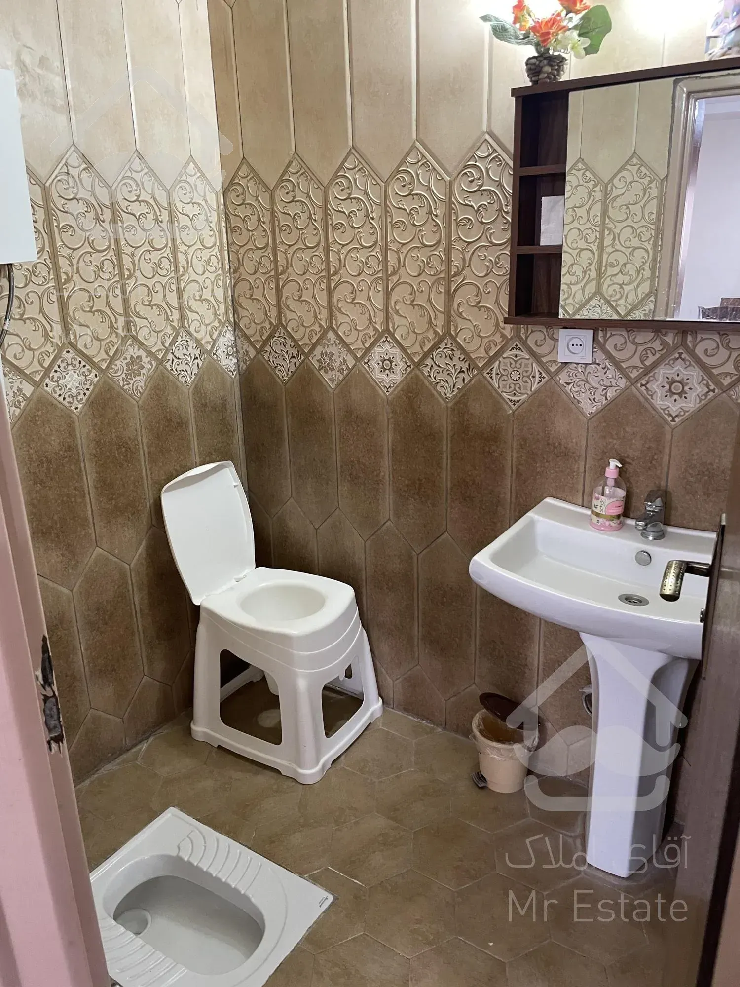 ۱۳۰ متر بنا ۱۲۰۰ متر زمین