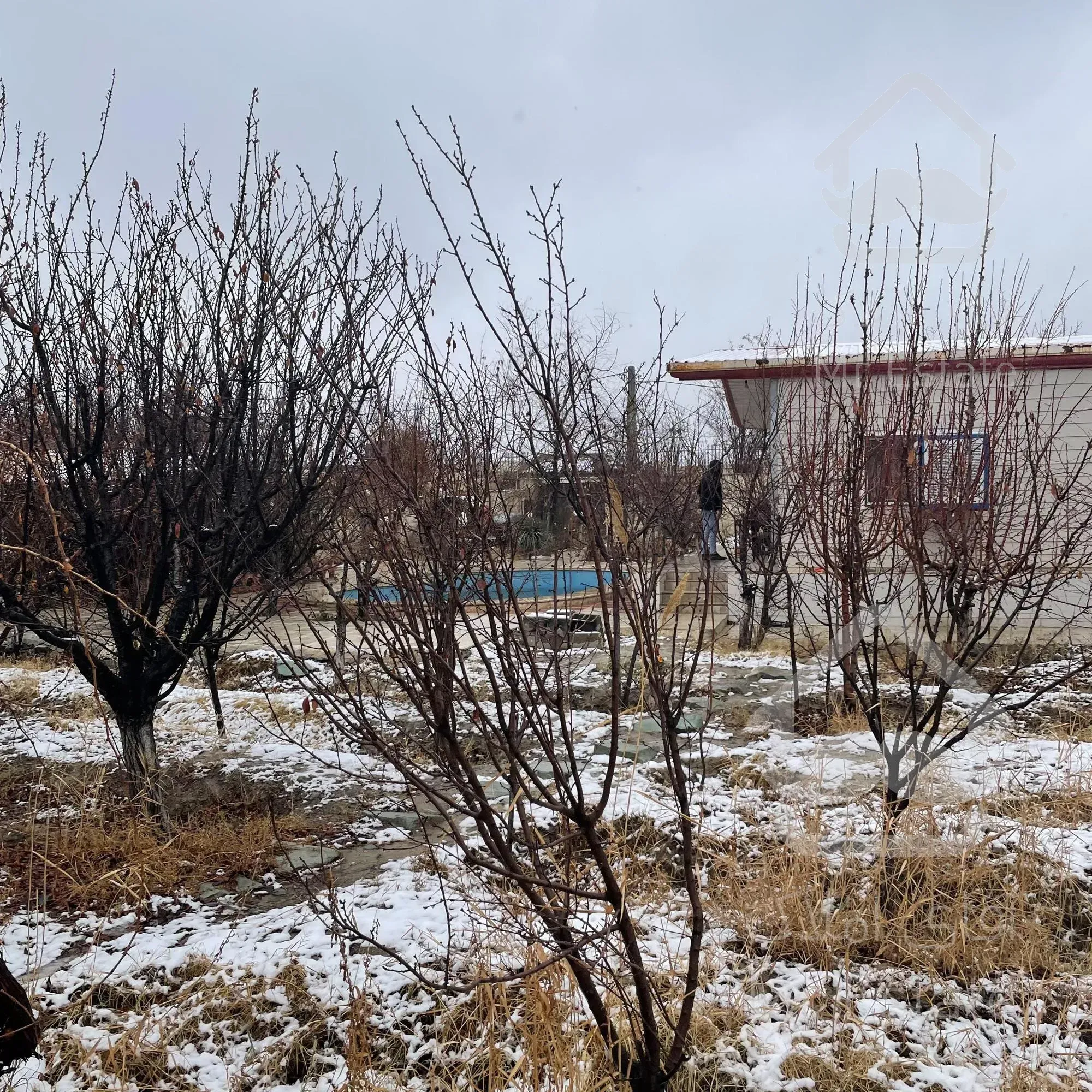 ۱۳۰ متر بنا ۱۲۰۰ متر زمین