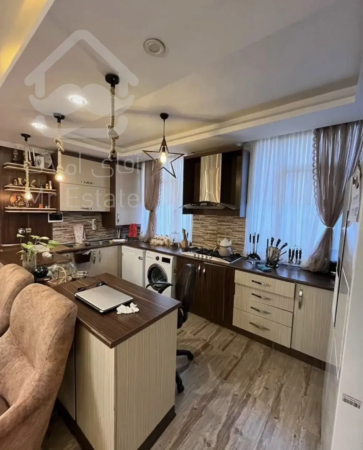 فروش آپارتمان ۸۰ متری ۲ خوابه فول امکانات رو به آفتاب در فردوس