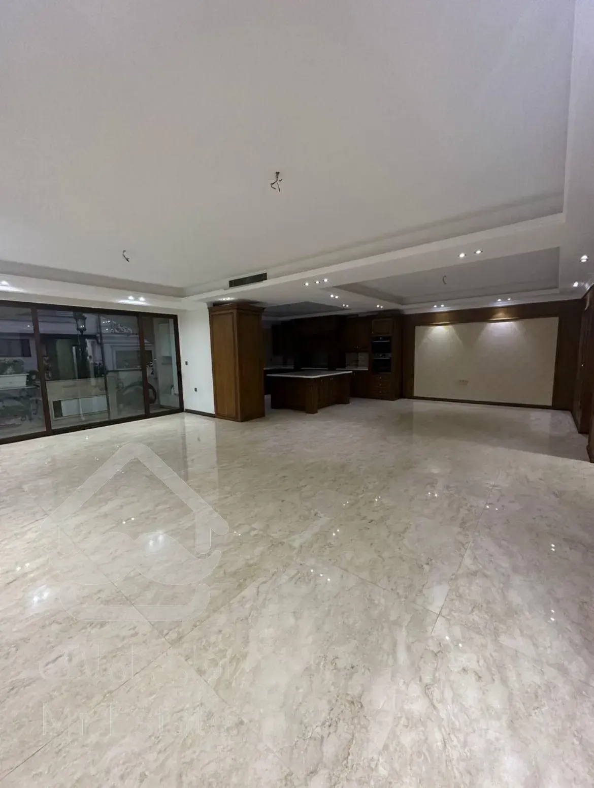 فروش واحد ۲خواب ۱۰۰متر سوپر لاکچری روبه بیرون ویو کل تهران