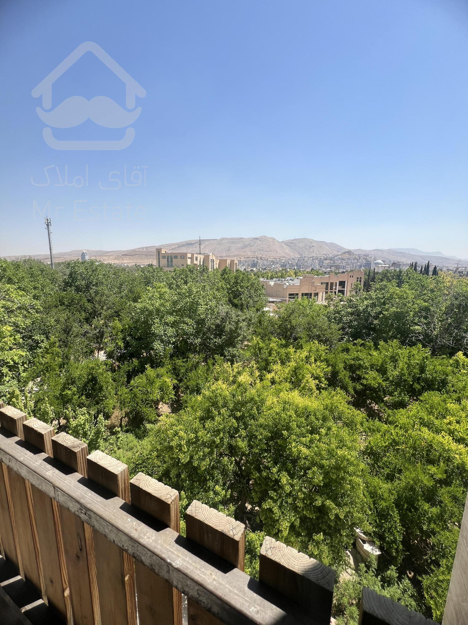 رهن اجاره اپارتمان۱۴۰متری دوخواب قدوسی غربی شیراز