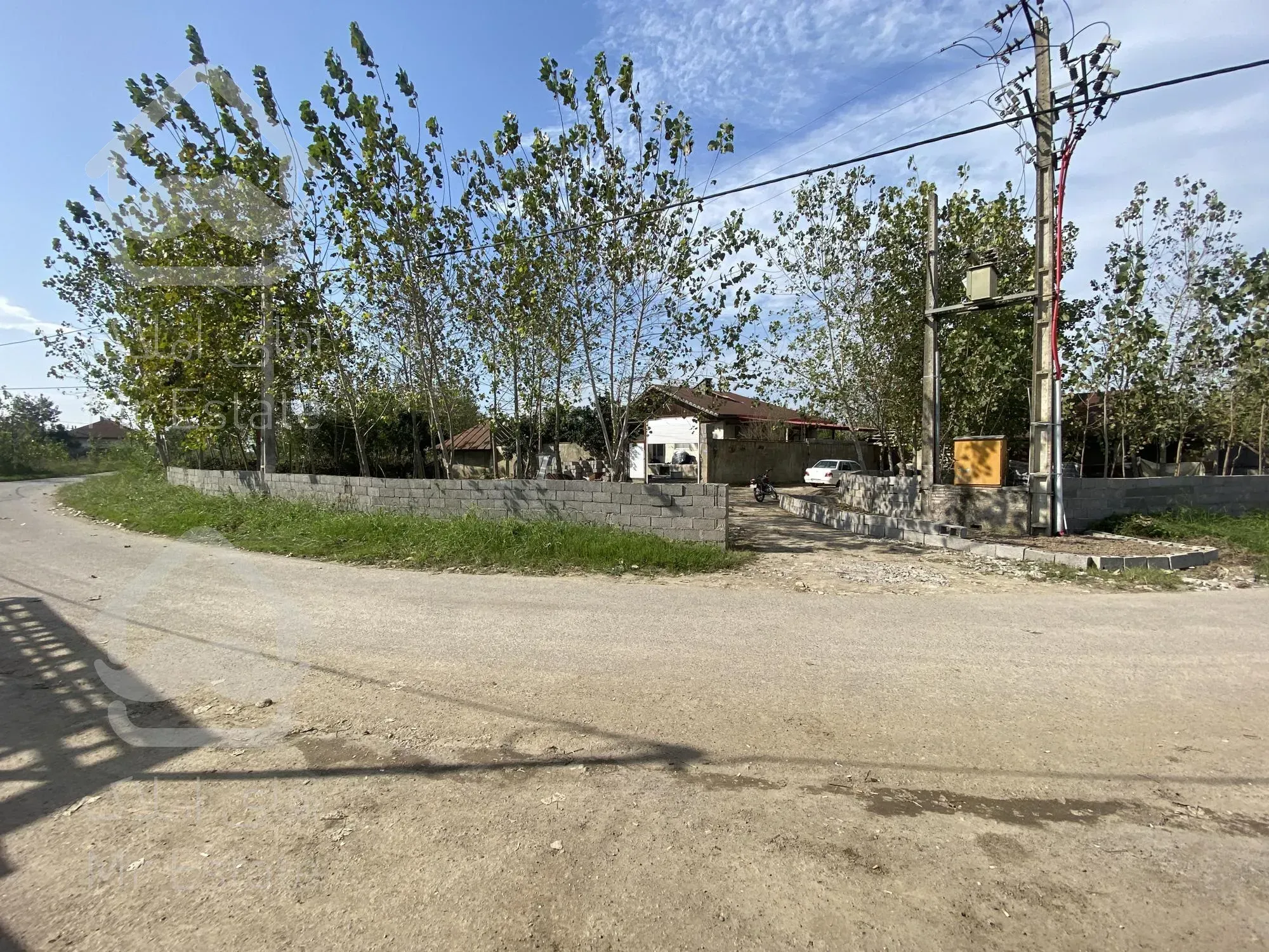 فروش ۲ هزار متر خانه و محوطه تک برگ سند