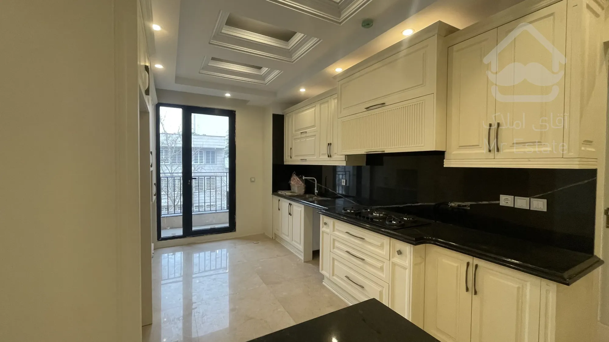 آپارتمان ۱۵۰متر ۳خوابه میرداماد ۲پارکینگ سندی ارزنده