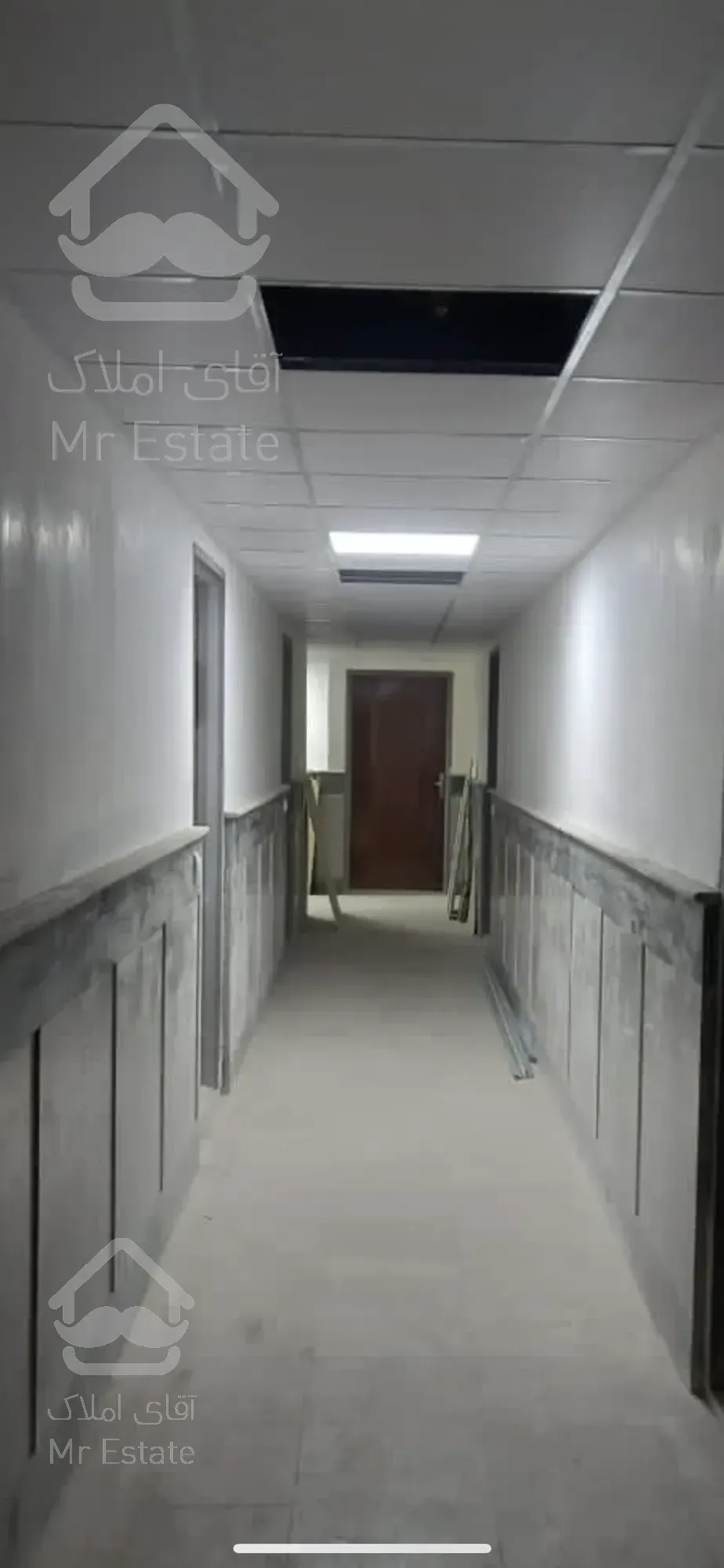 ۳۲ متر اداری