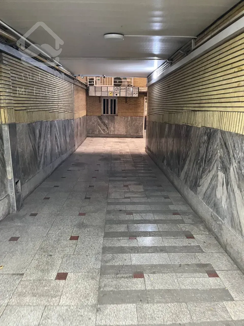 اپارتمان ۹۰ متری  موقعیت اداری  خیابان  ولیعصر