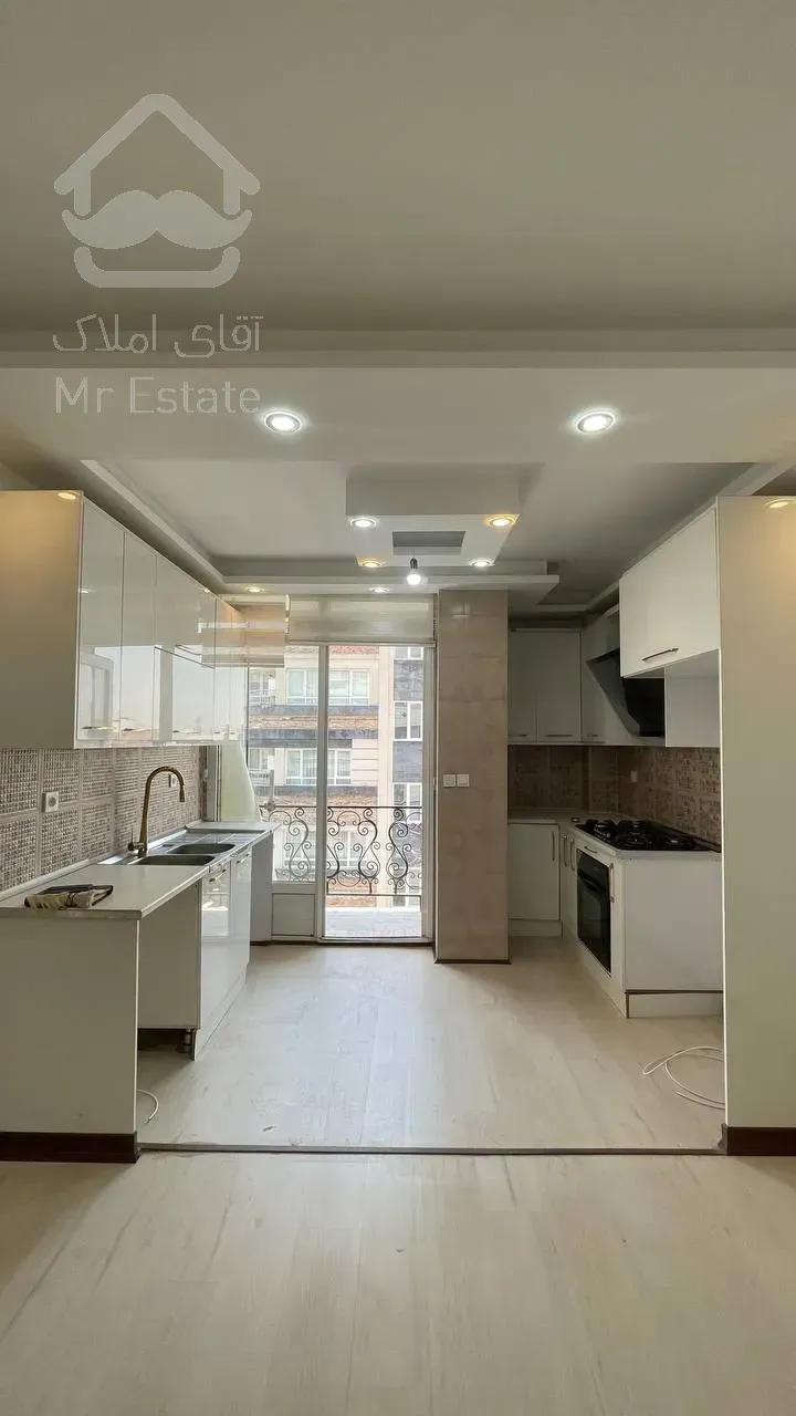 فروش آپارتمان ۶۷ متر یک خوابه بازسازی شده در کوی ارم