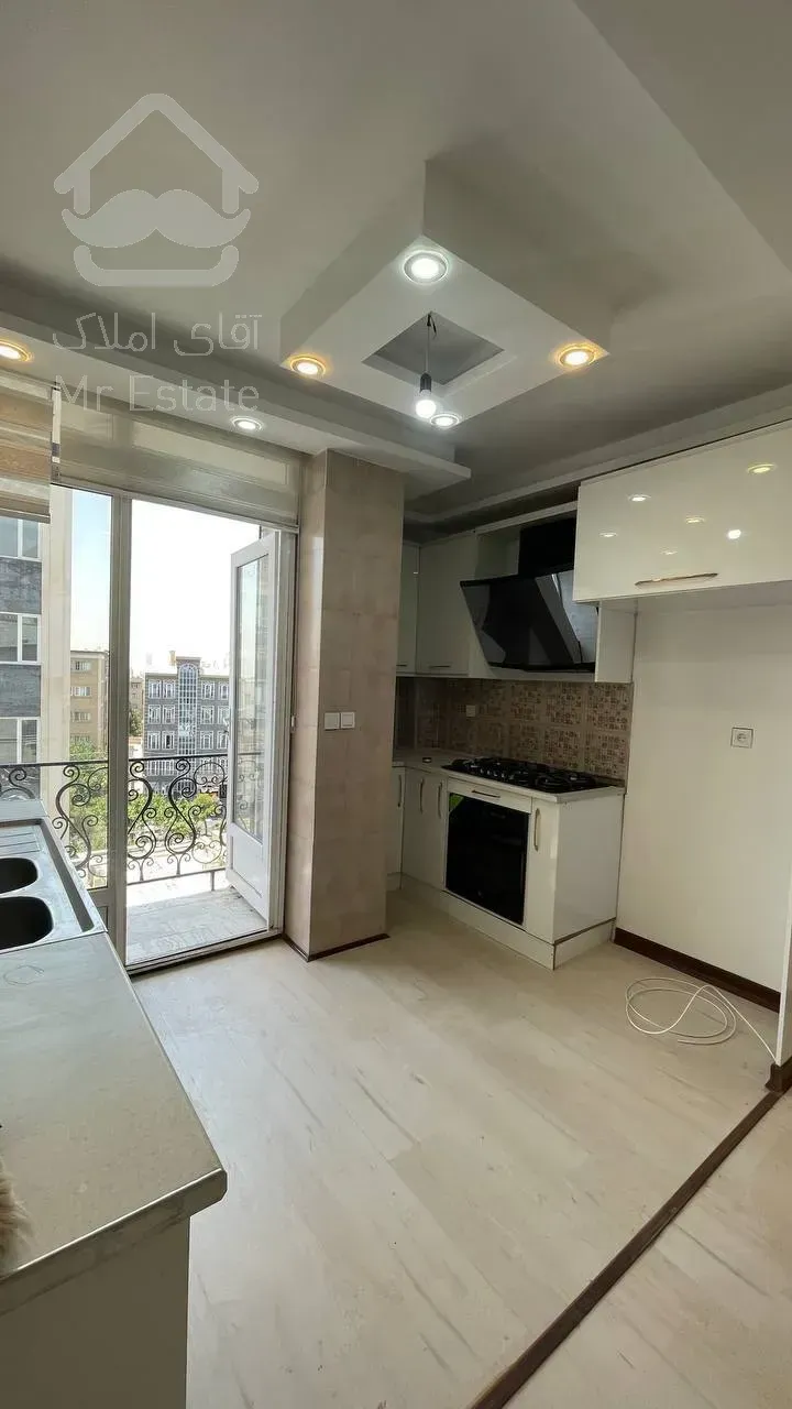 فروش آپارتمان ۶۷ متر یک خوابه بازسازی شده در کوی ارم