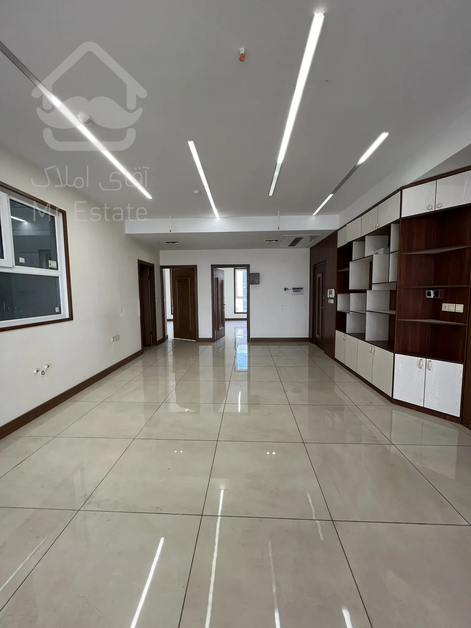 خرید موقعیت اداری/۱۸۰ متر/۳ پارکینگ/اقدسیه