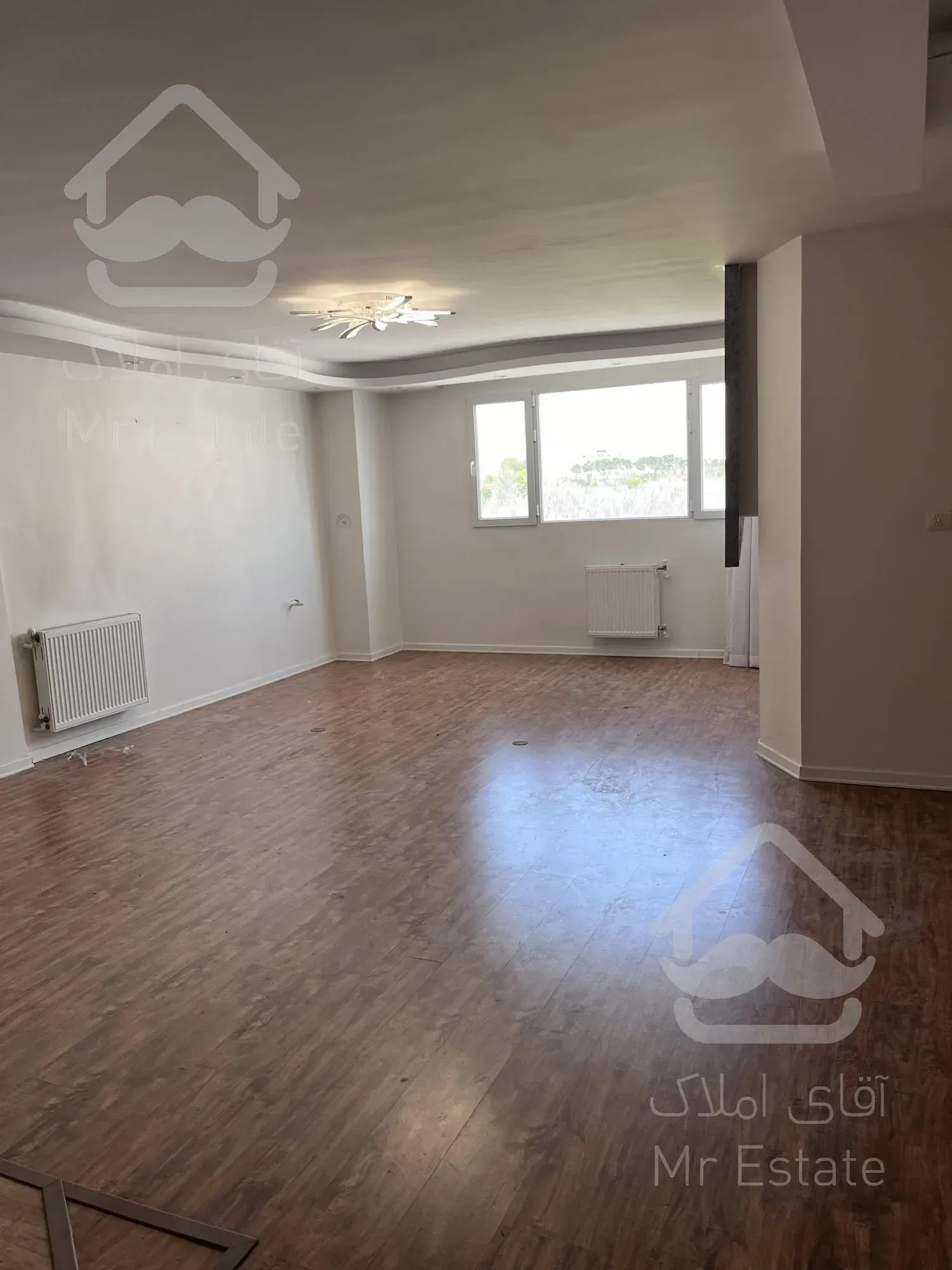 اپارتمان۱۳۰متردوخواب همت شمالی