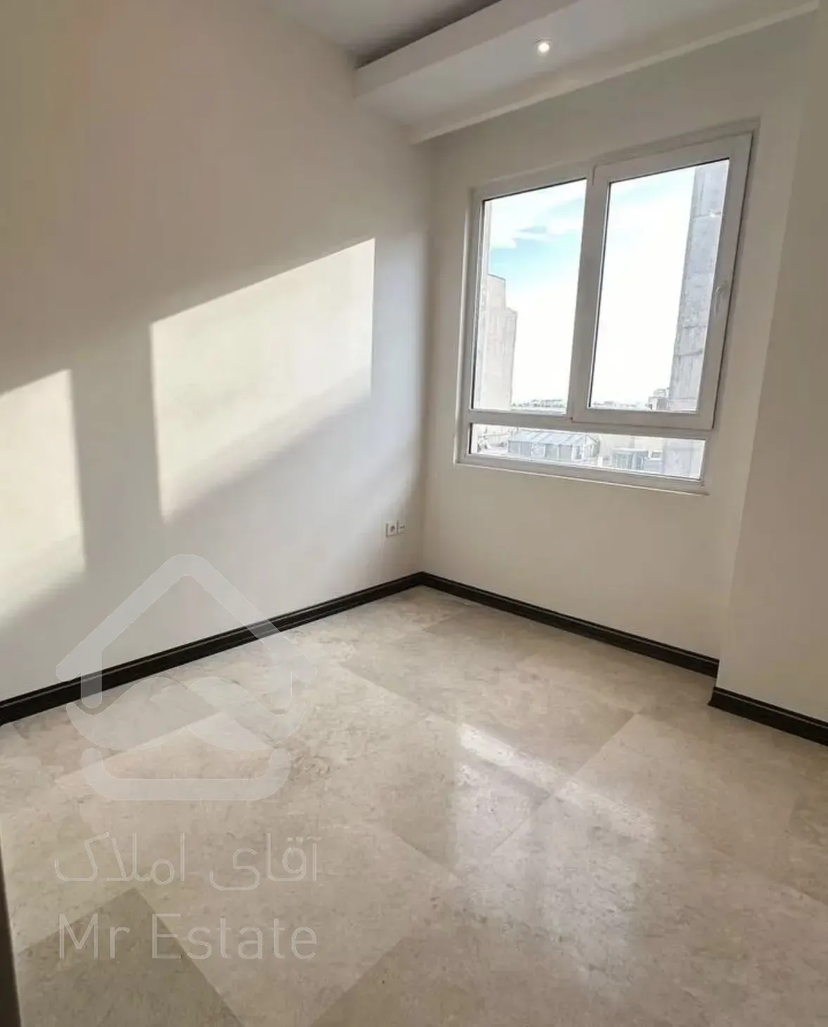 فروش آپارتمان ۱۲۰ متری ۲ خوابه رو به آفتاب در فردوس