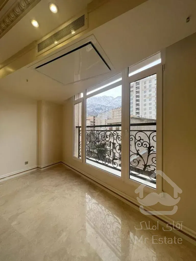 ۲۰۱ متر نیاوران/ مشاعات هتلینگ/ ۳ پارکینگ سندی