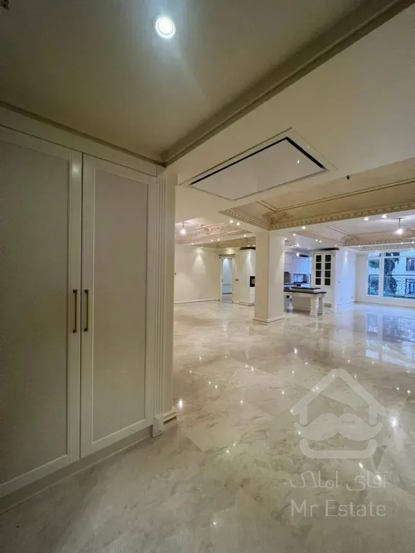 ۲۰۱ متر نیاوران/ مشاعات هتلینگ/ ۳ پارکینگ سندی