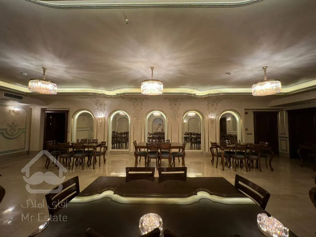 ۲۰۱ متر نیاوران/ مشاعات هتلینگ/ ۳ پارکینگ سندی