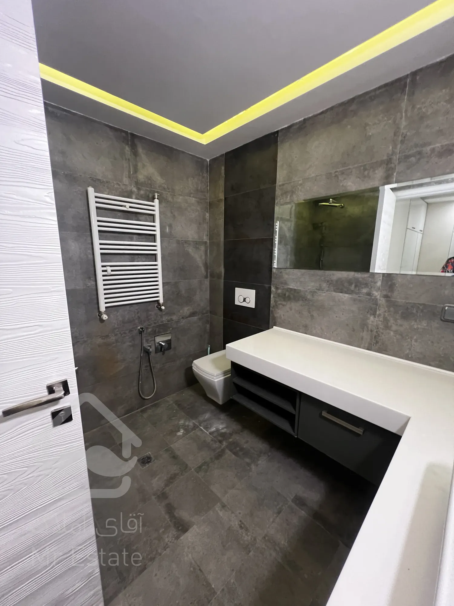 اجاره واحد مبله تاپ لوکیشن