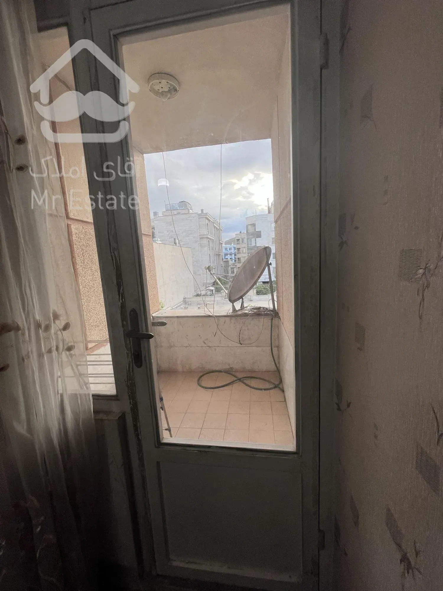 اپارتمان۱۸۰متری سه خواب همت شمالی