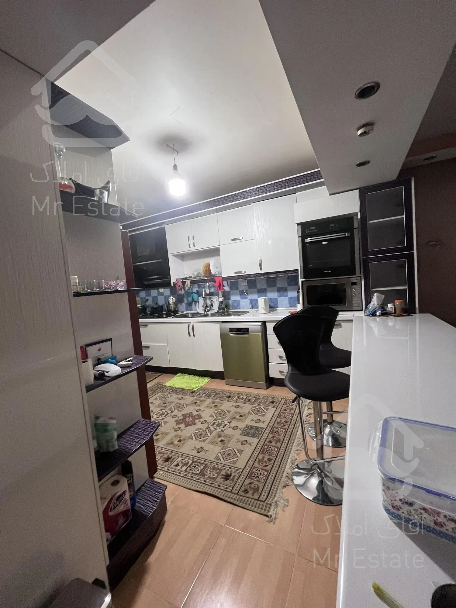 اپارتمان۱۸۰متری سه خواب همت شمالی