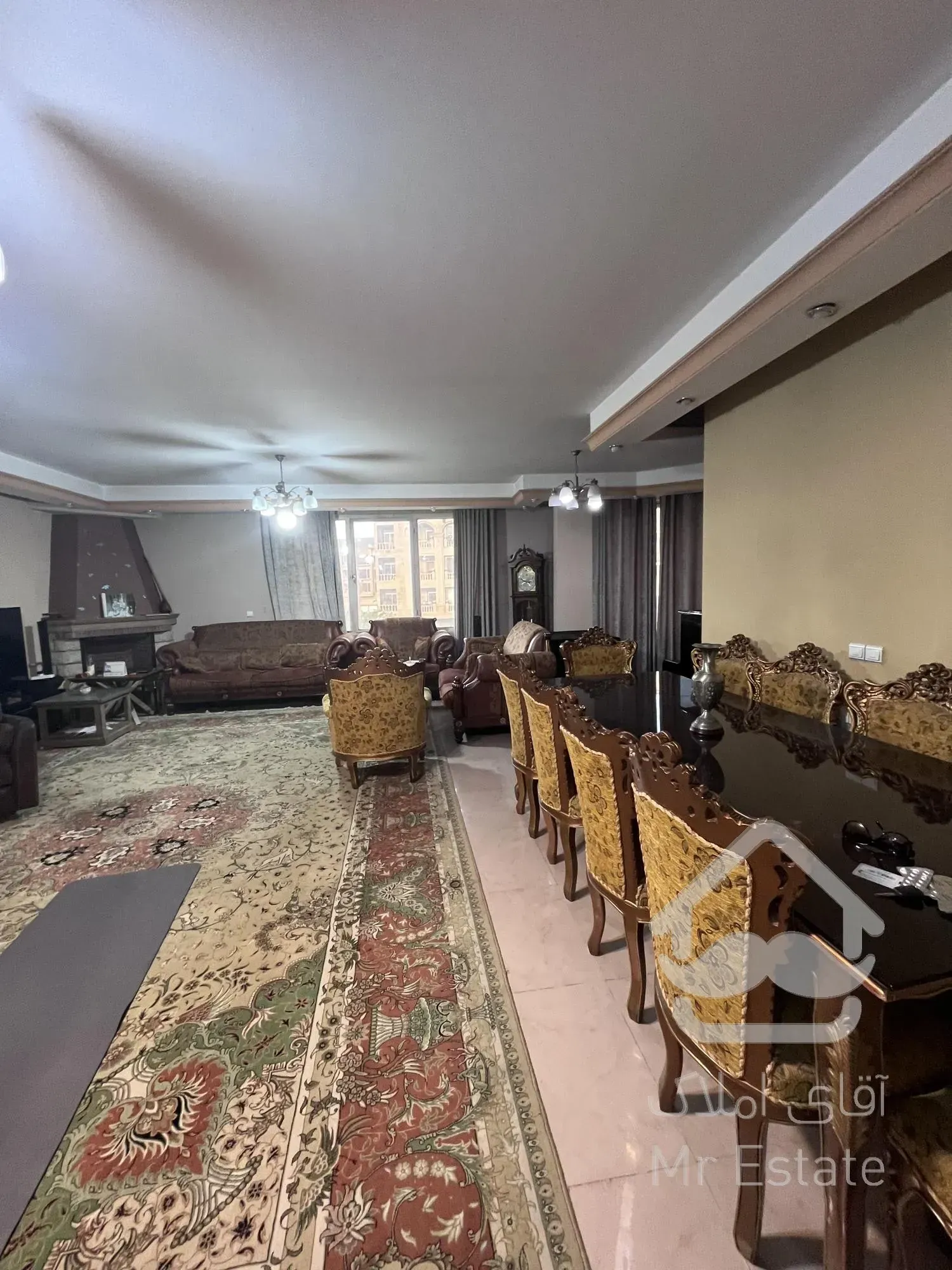 اپارتمان۱۸۰متری سه خواب همت شمالی