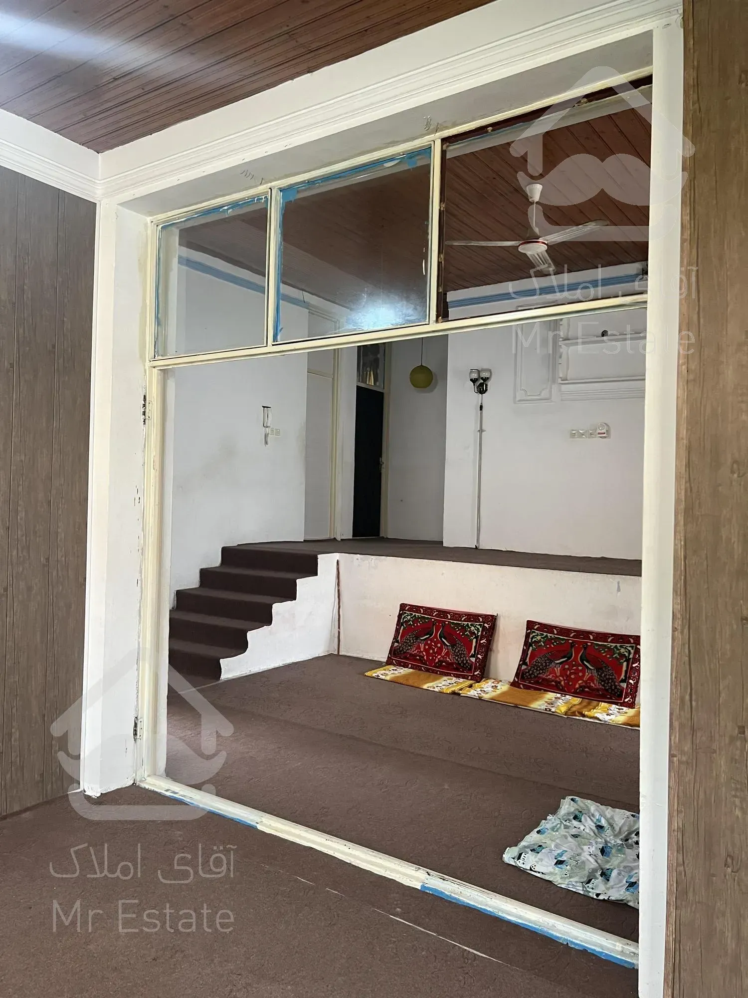 خانه ویلایی در مرکز شهر شیرگاه