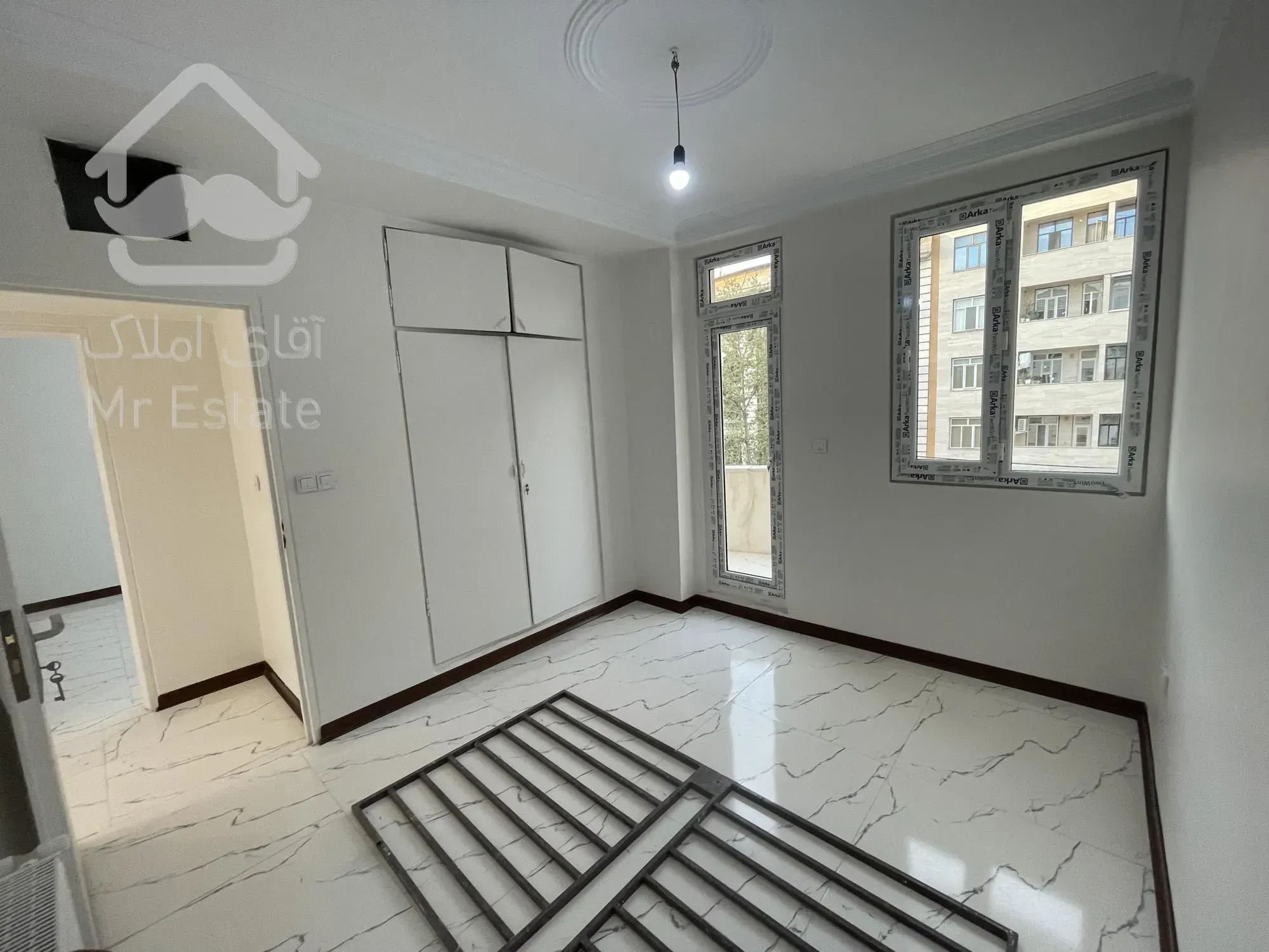 ۸۶ متری سنددار فول